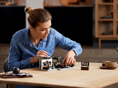 LEGO Queer Eye – De Fab 5 loft (10291)