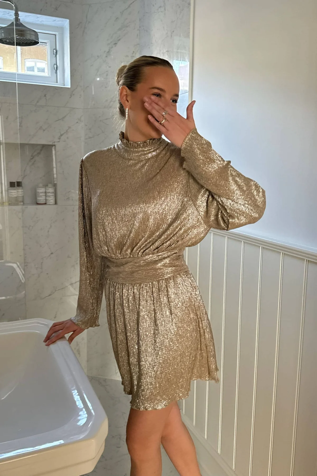 BYIC Thelmaic Dress goldg gold glitter