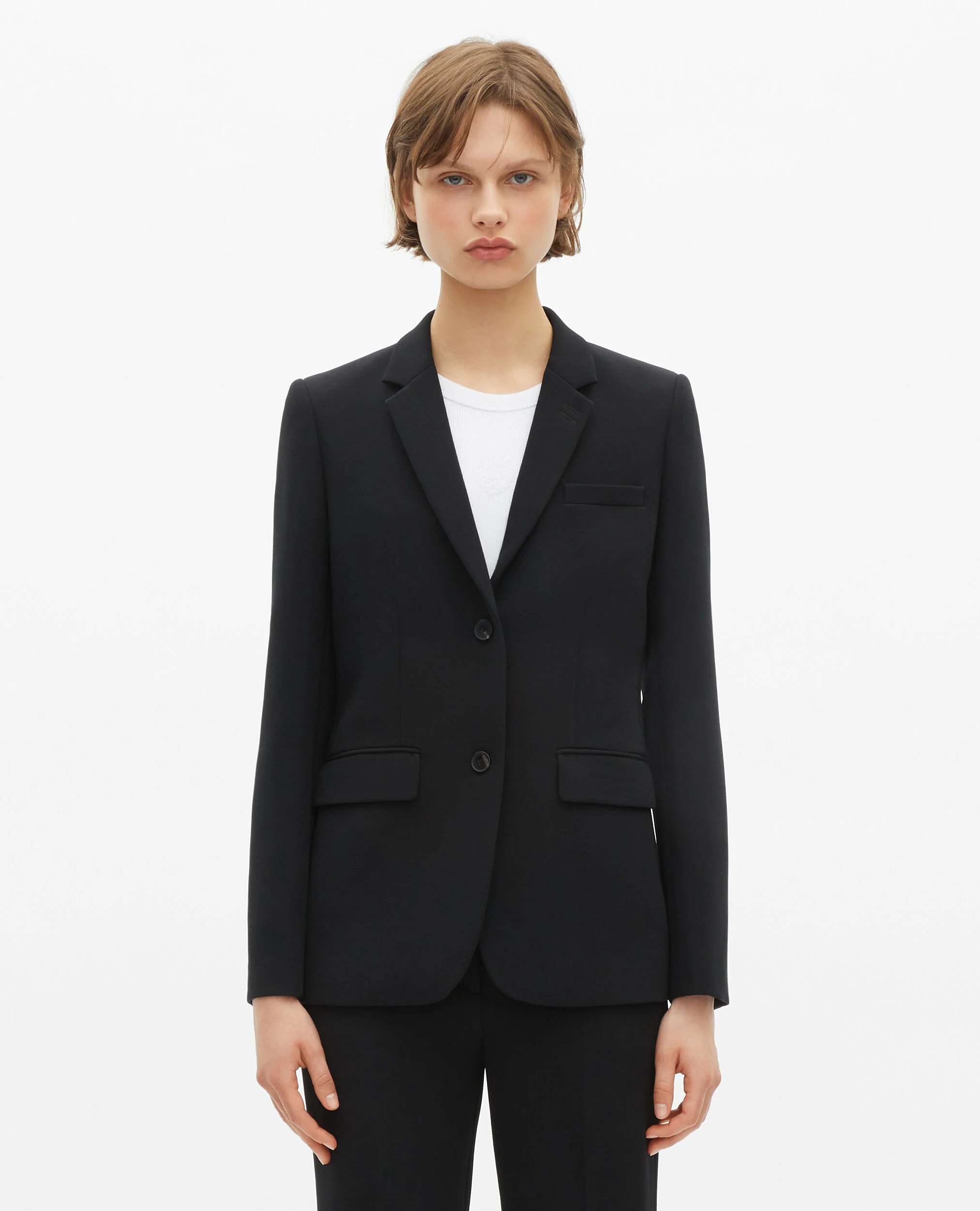 Veste tailleur en crêpe noire coupe structurée