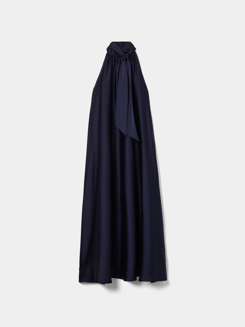 Vestido fluido acetinado