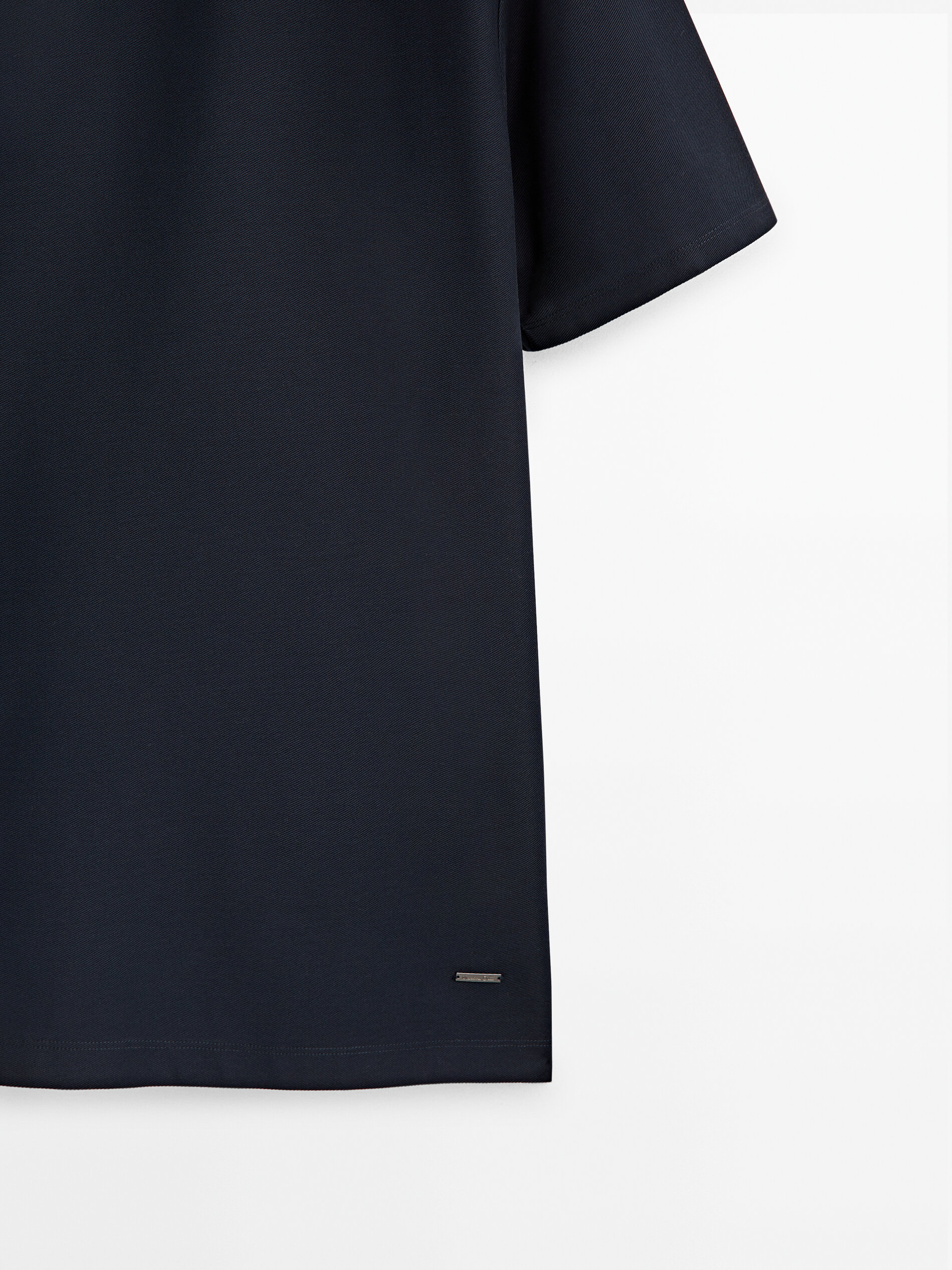 Camisa polo curta estilo mangá com micro sarja - AZUL MARINO