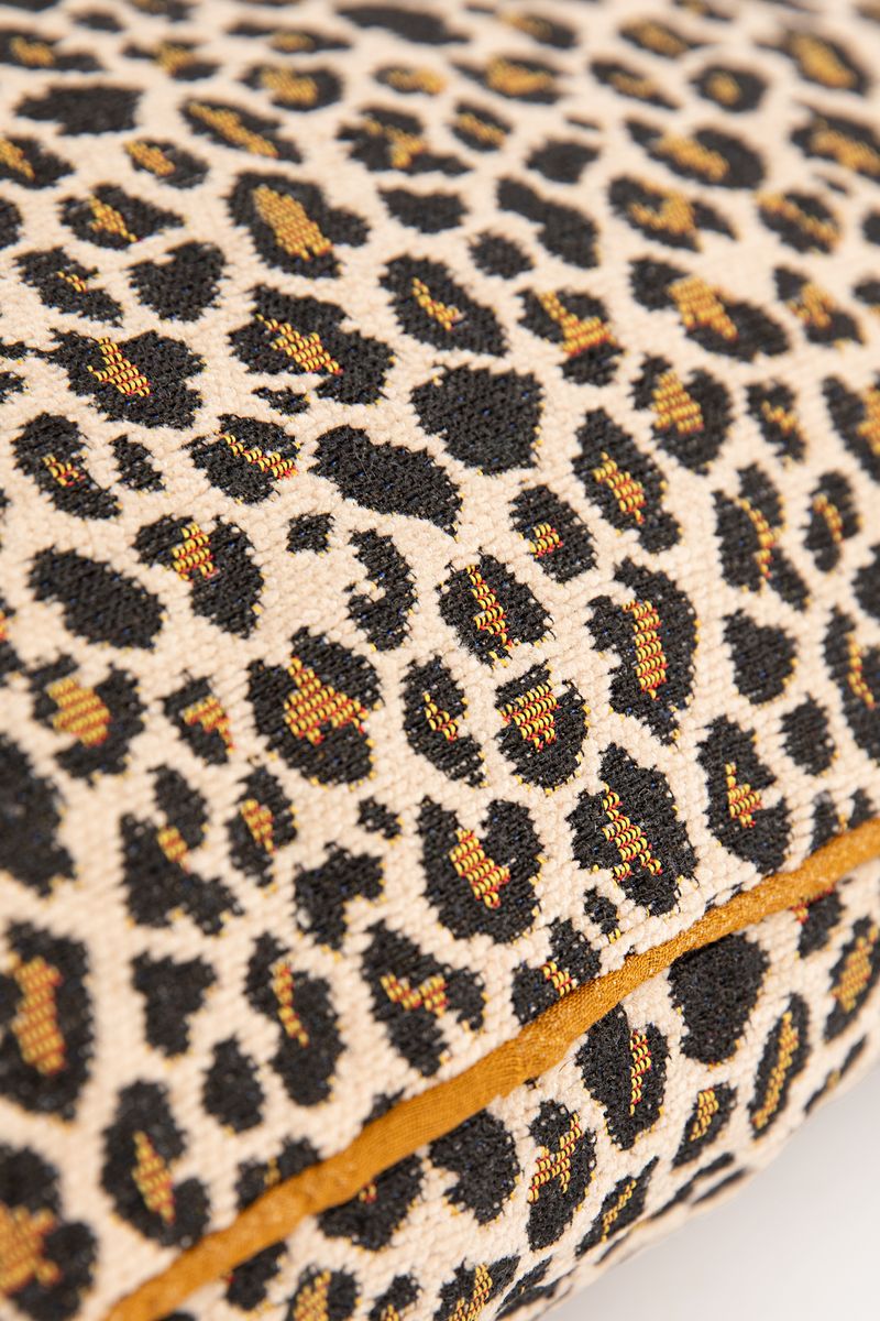 Sissy-Boy Bruin jacquard kussen met leopard print