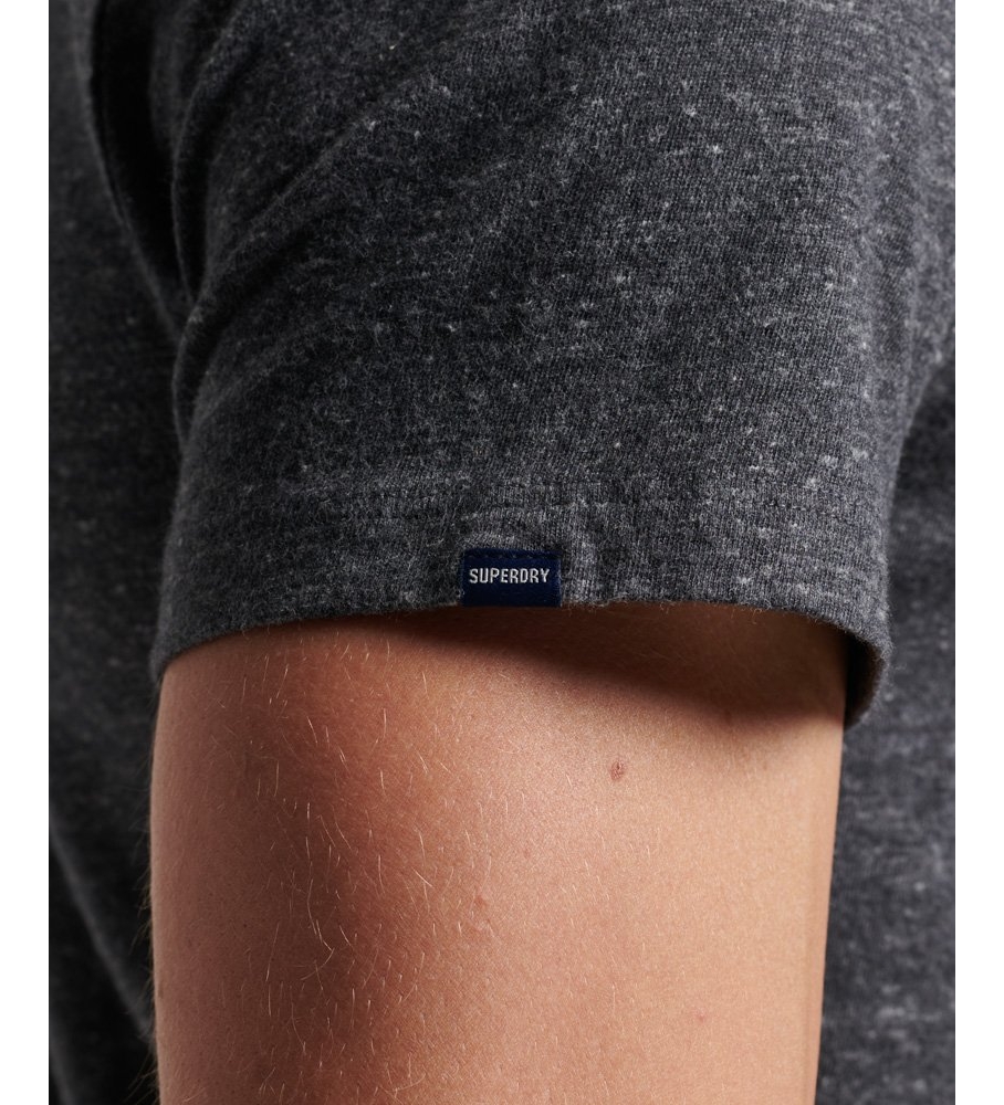 Camiseta Superdry Essential de algodão orgânico com logo, cinza escuro.
