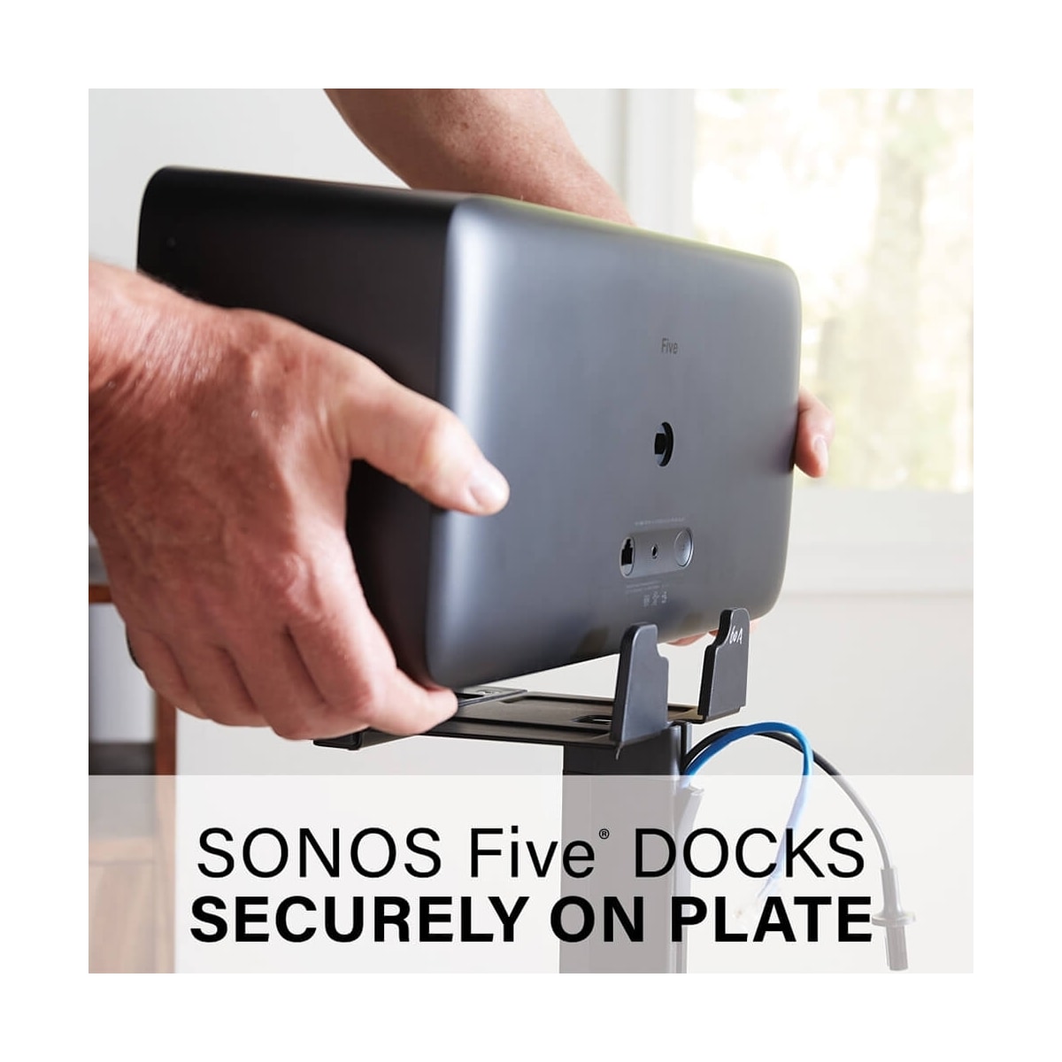 SANUS Gulvstativ for Sonos Play:5 Svart