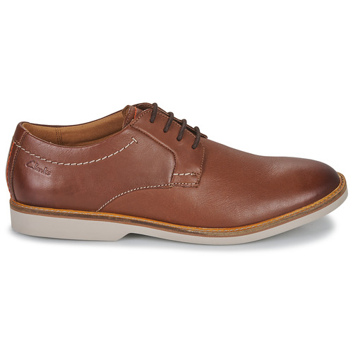 Clarks - ATTICUS LTLACE - Marron
