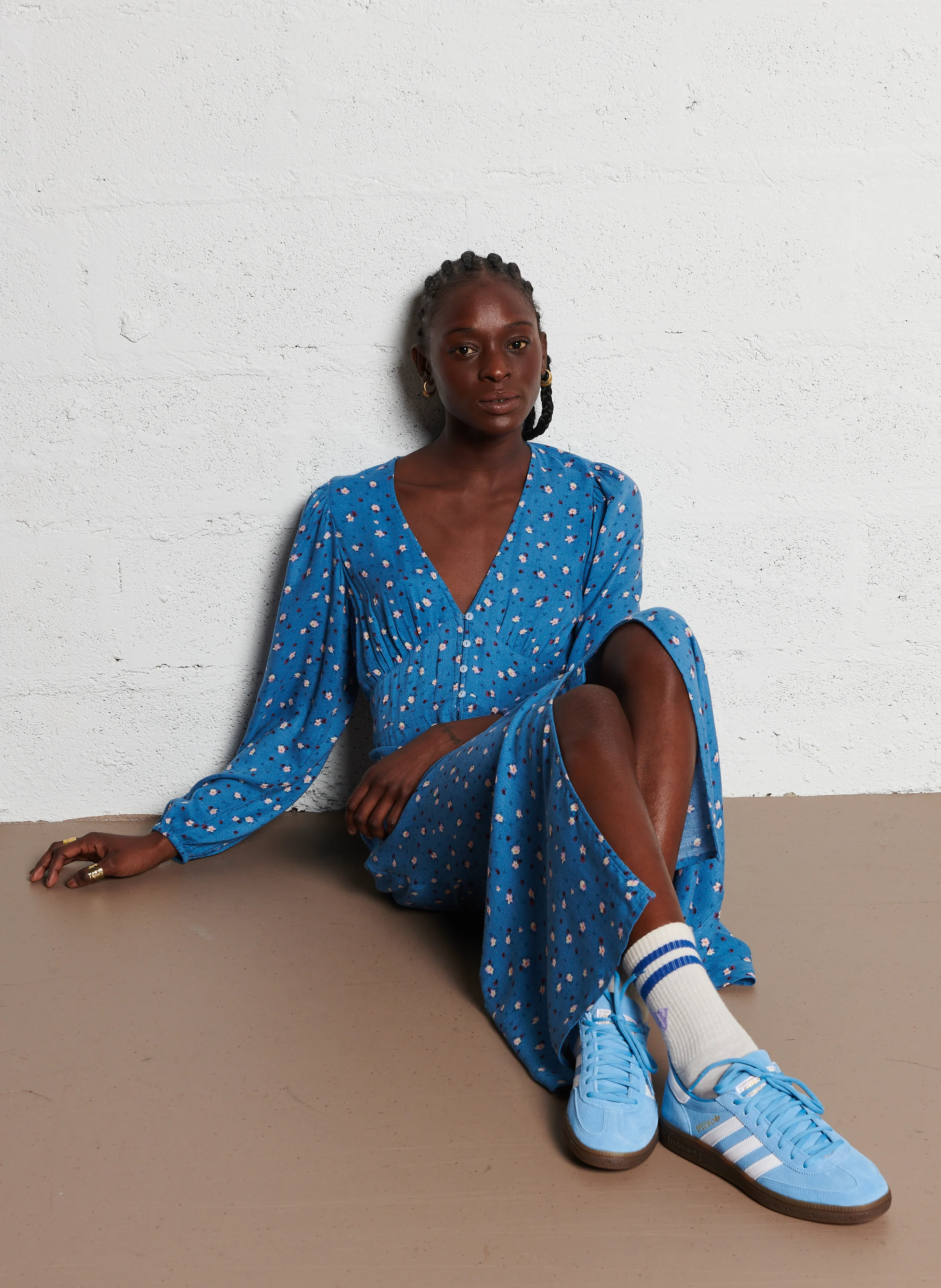 COOL NIGHT - Robe longue droite à col V | Bleu
