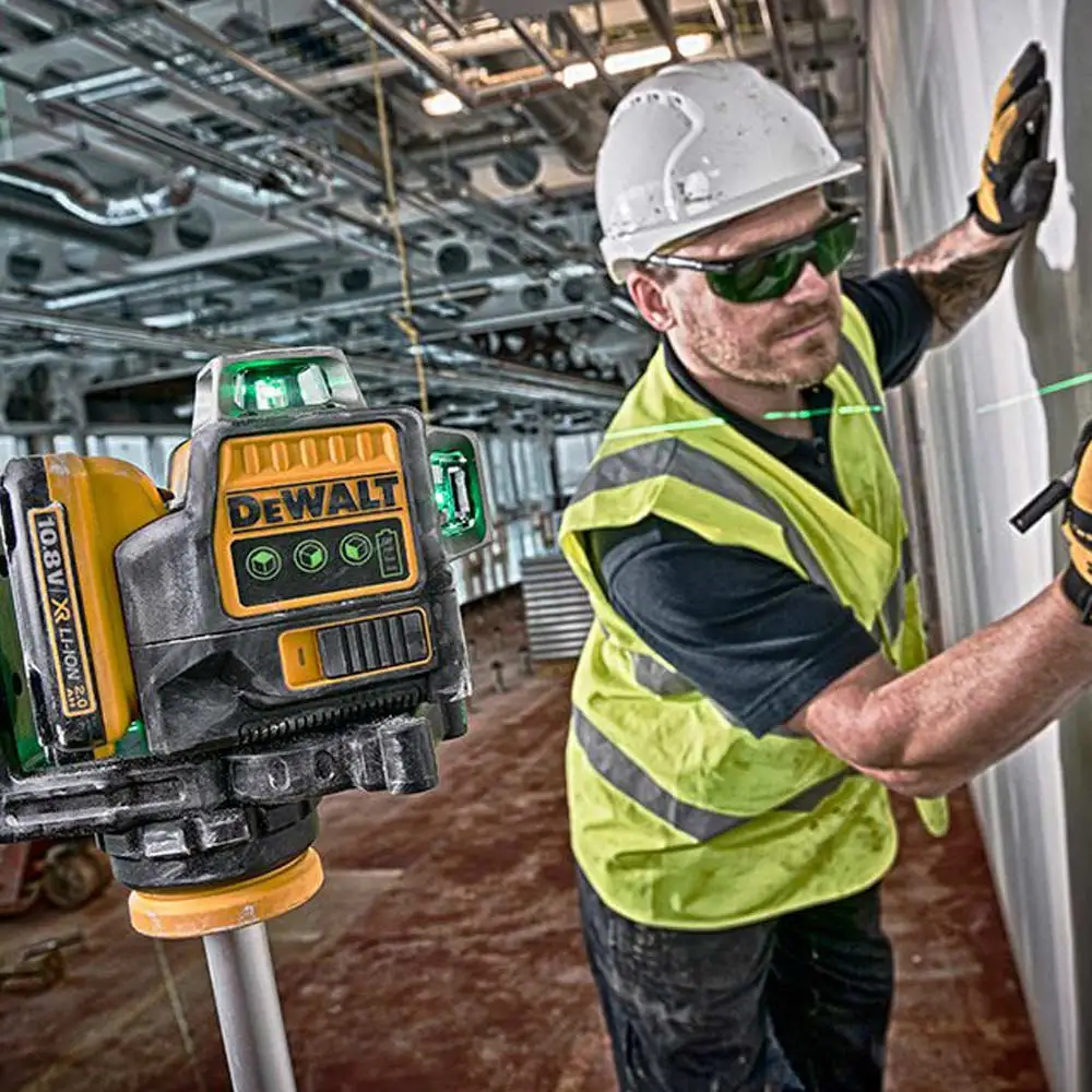 DEWALT 3 X 360° Multi-line Laser Level Green Kit DCE089D1G-XE