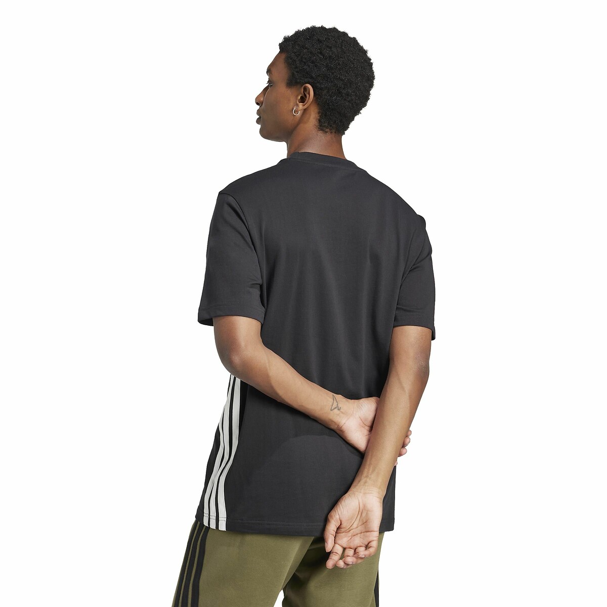 ADIDAS ROUPAS ESPORTIVAS<br>Camiseta Essentials 3-Listras Camisa Simples