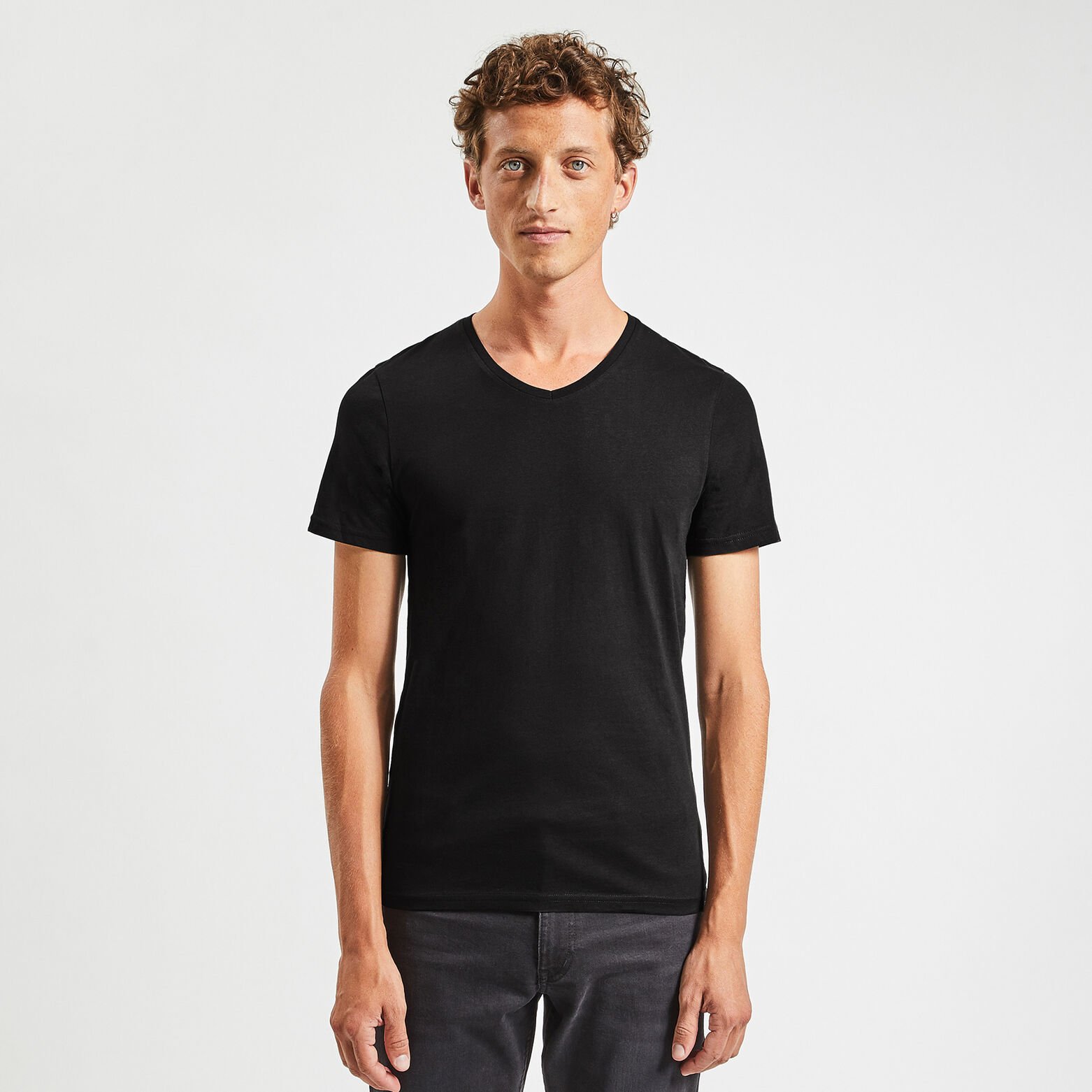 Tee shirt basique col V coton issu de l'agri biolo Noir