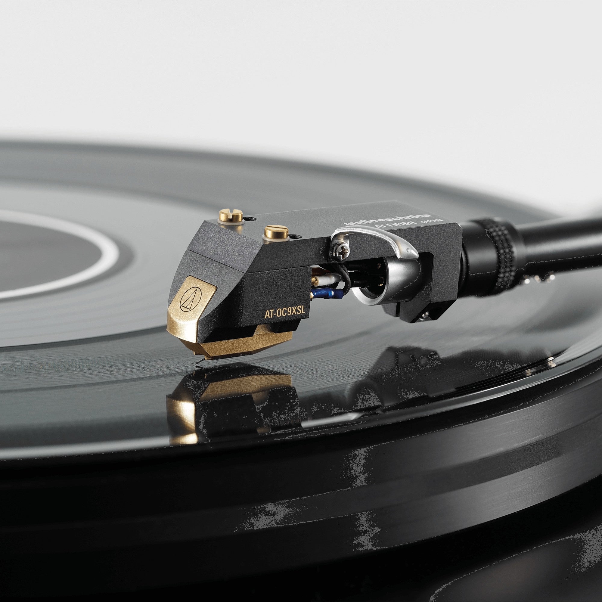 Audio Technica AT-OC9XSL dual Moving Coil cartridge, speciale Line Contact stylus