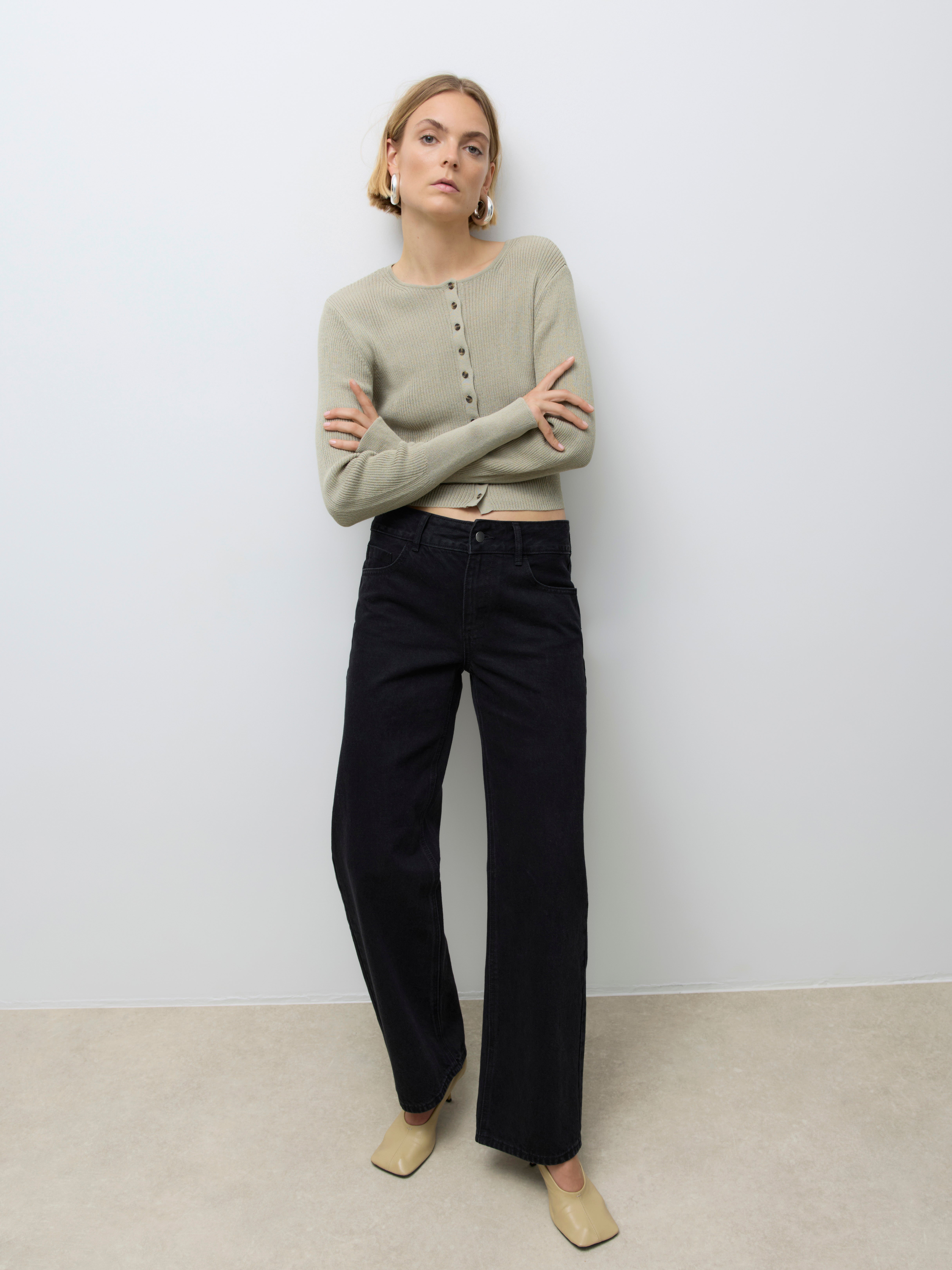 AWRENA Mid rise Wide leg fit Jeans