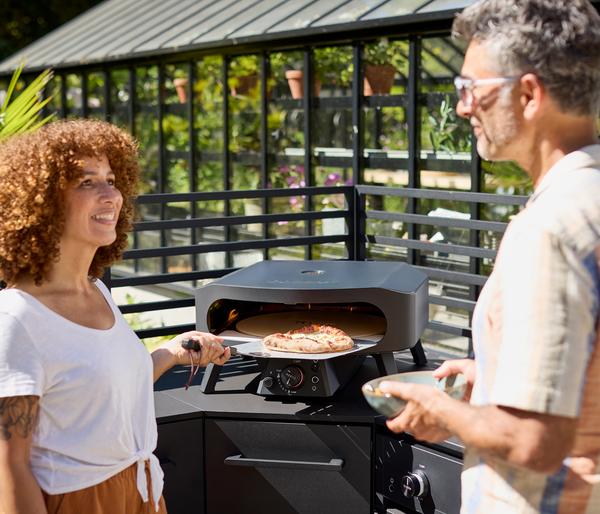 Cozze Gas-Pizzaofen Rotate Black Edition,