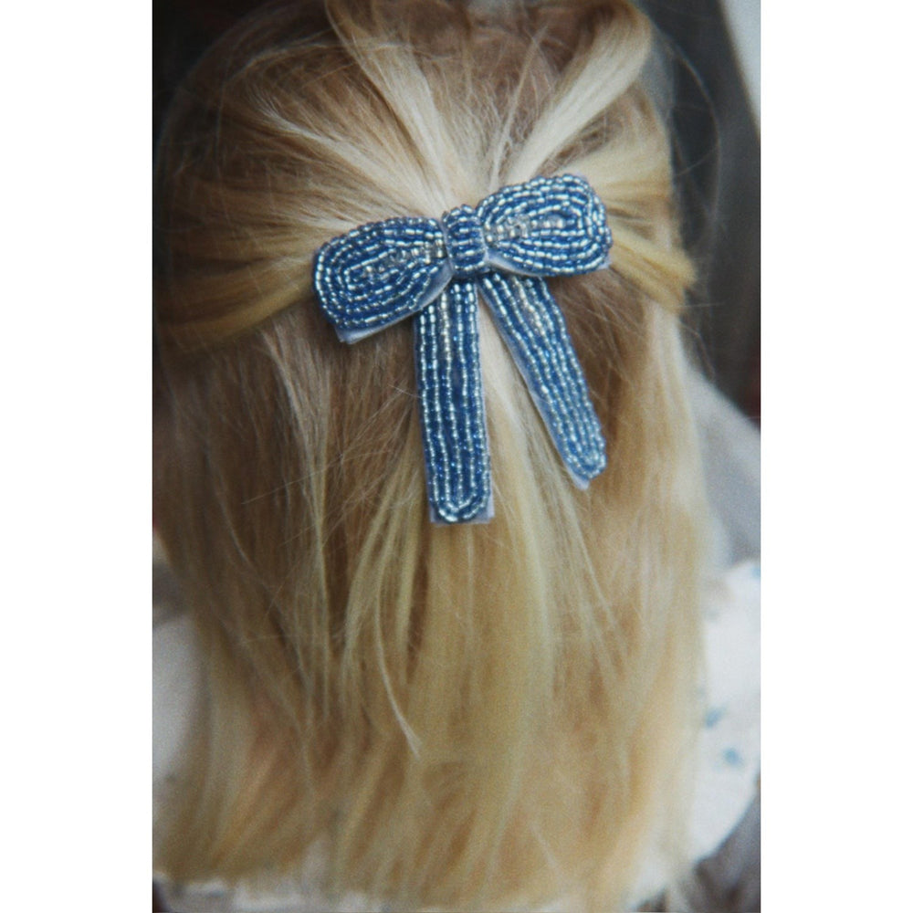 Køb Konges Sløjd Ashley Blue Celebration Pearl Sløjfe Hårspænder