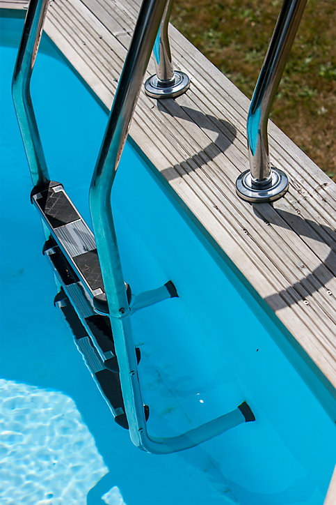 Echelle en inox 3 marches pour piscine bois