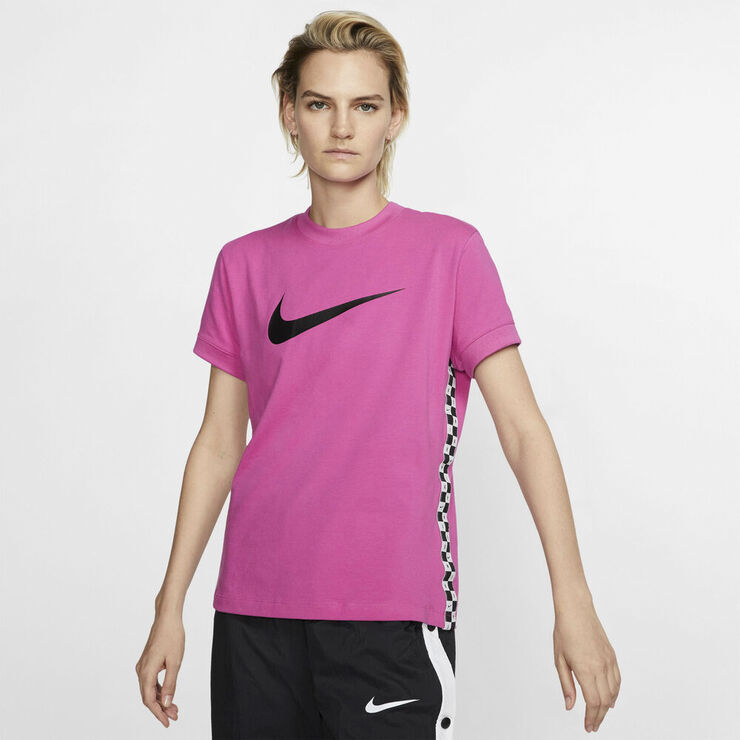 Nike Sportswear T Shirt Pink