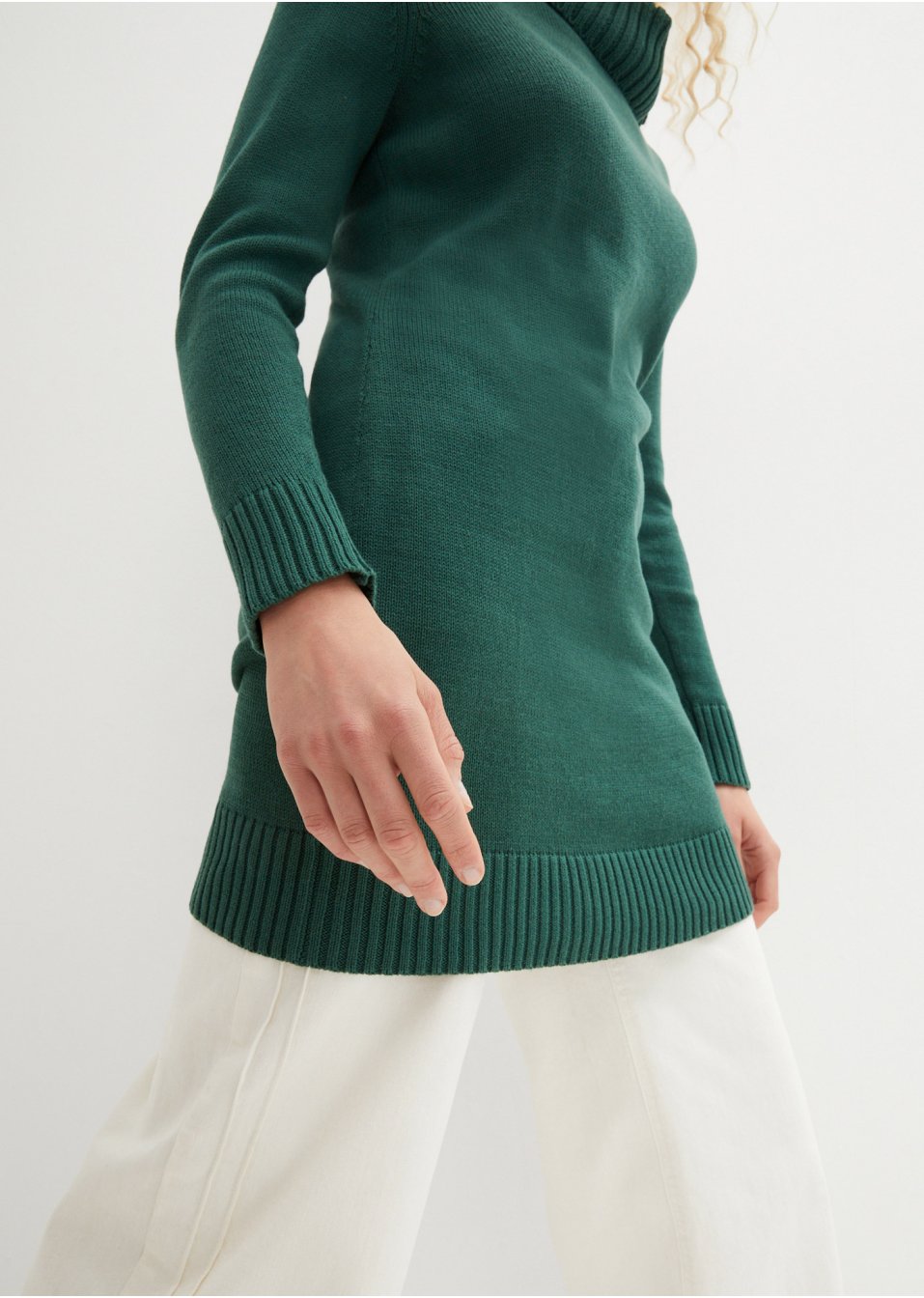 Pull long en coton à col montant