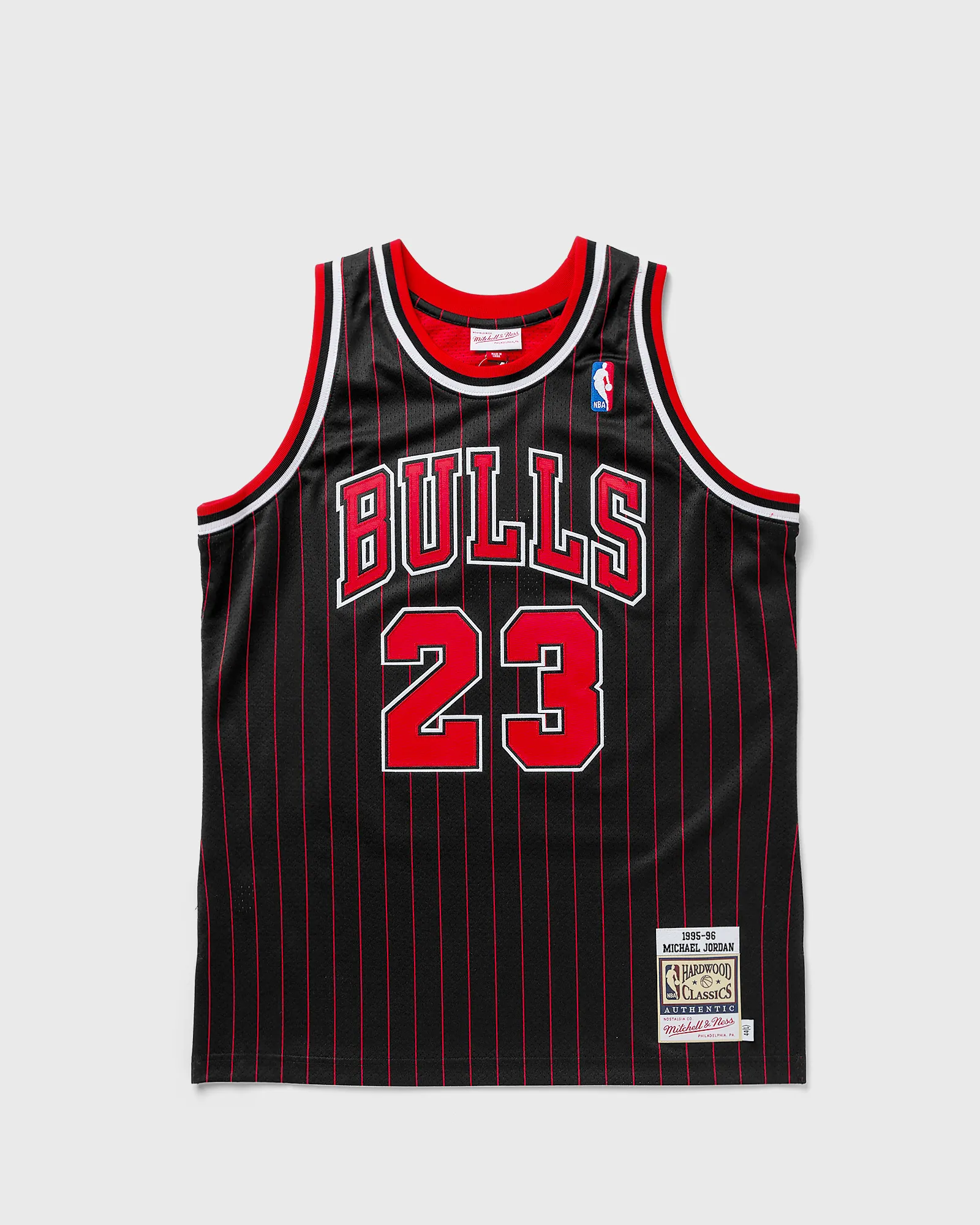 Mitchell & Ness NBA Authentic Jersey CHICAGO BULLS 1995-96 MICHAEL JORDAN #23