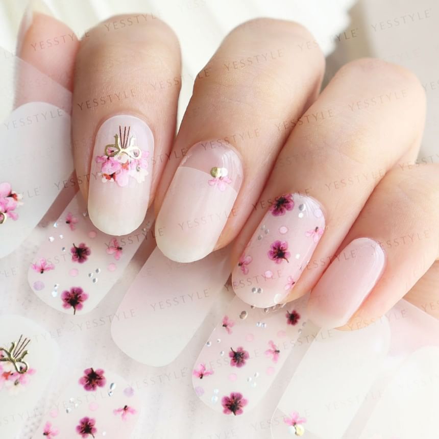 Lunacaca - Bloesems op het pad nagelstickers