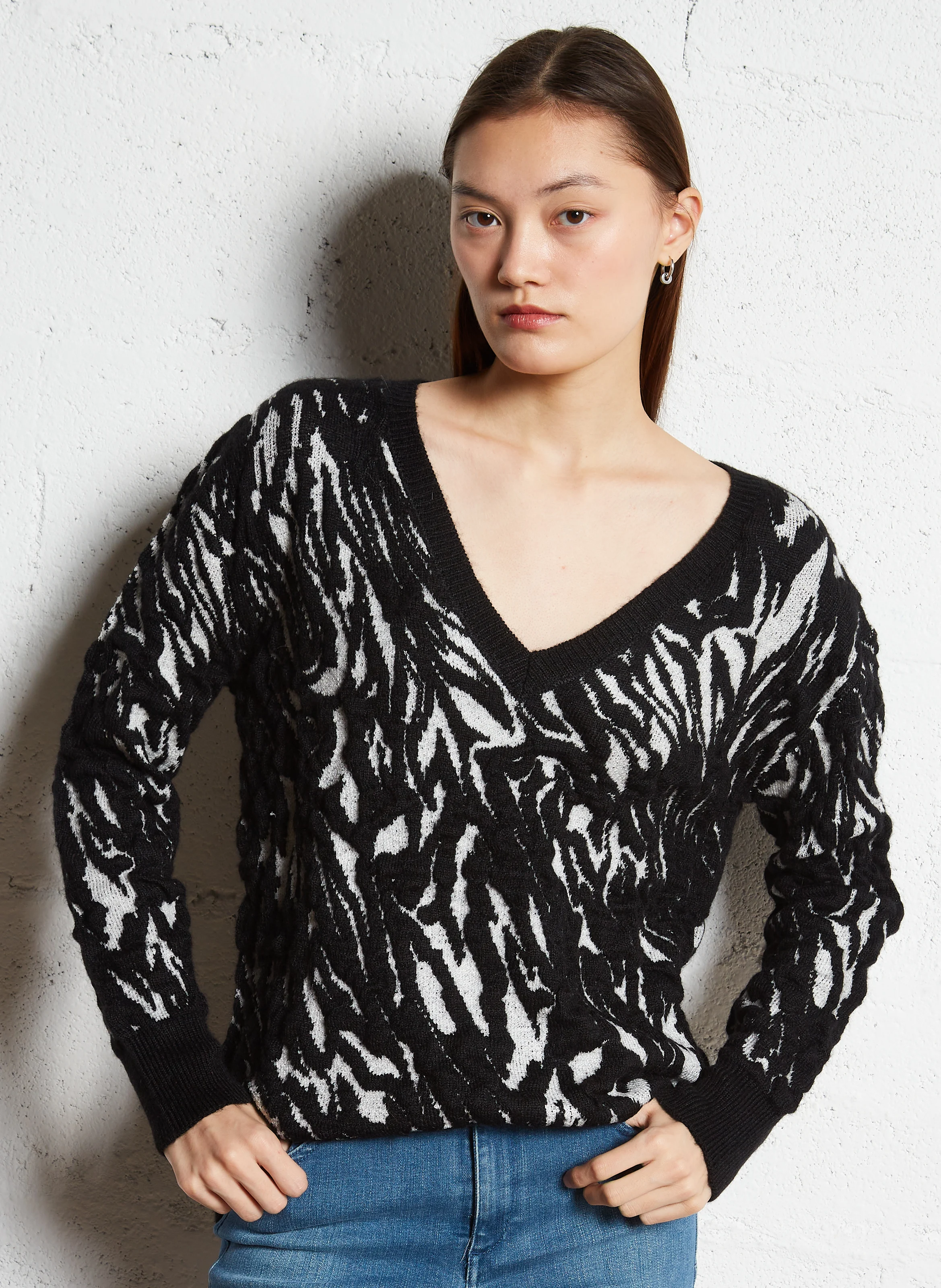 Pull col v zébré | Noir