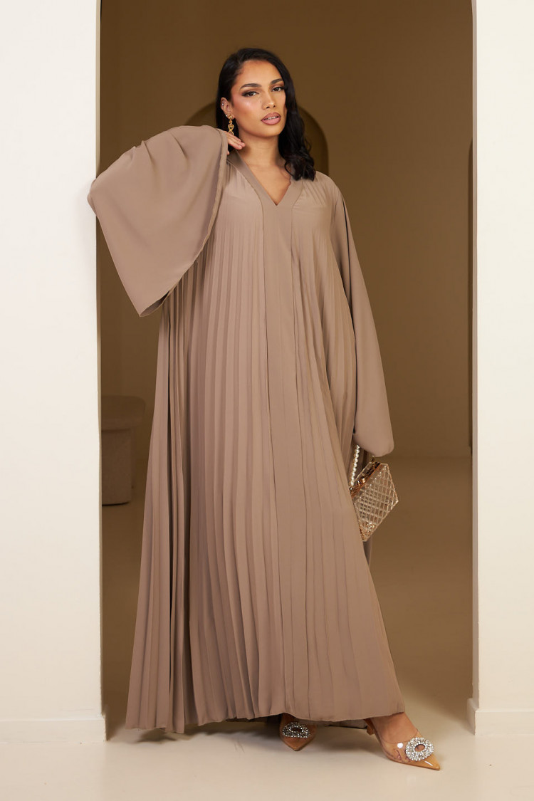 Abaya beige foncé plissée