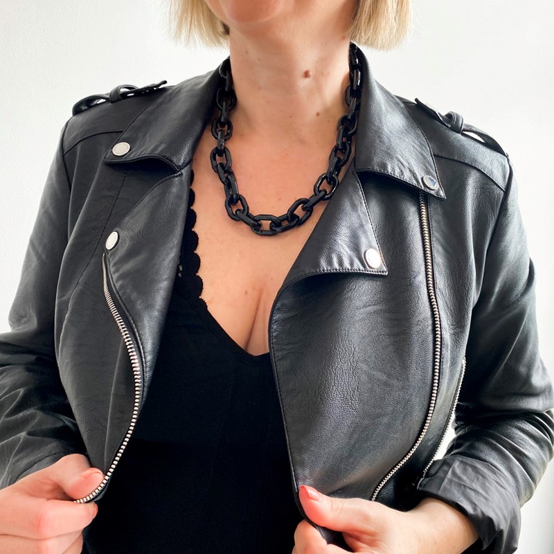 Collier mailles noires