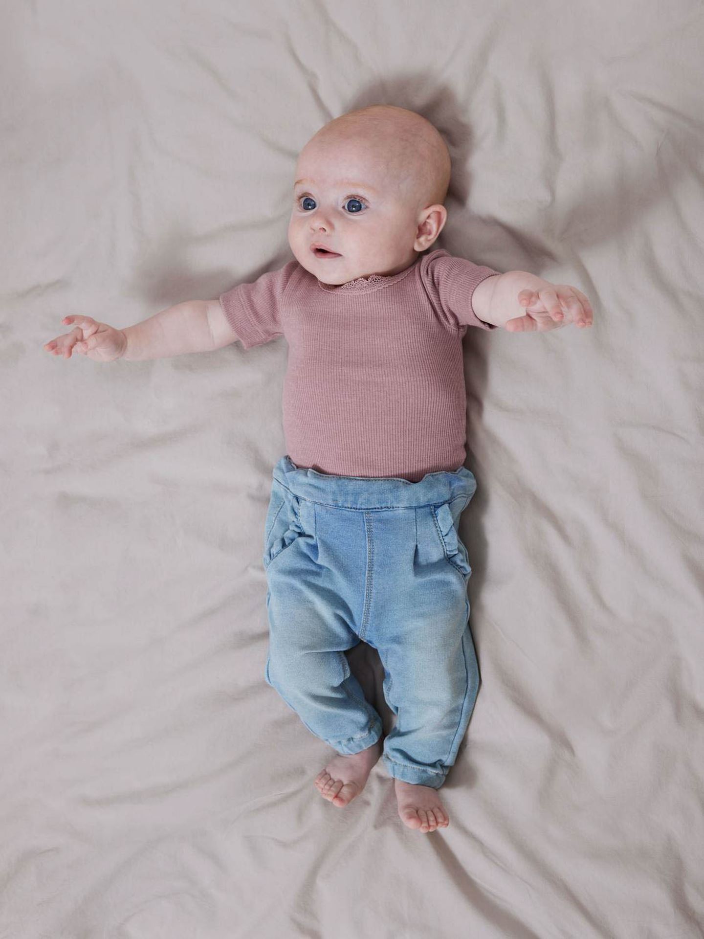 Bella Round Jeans