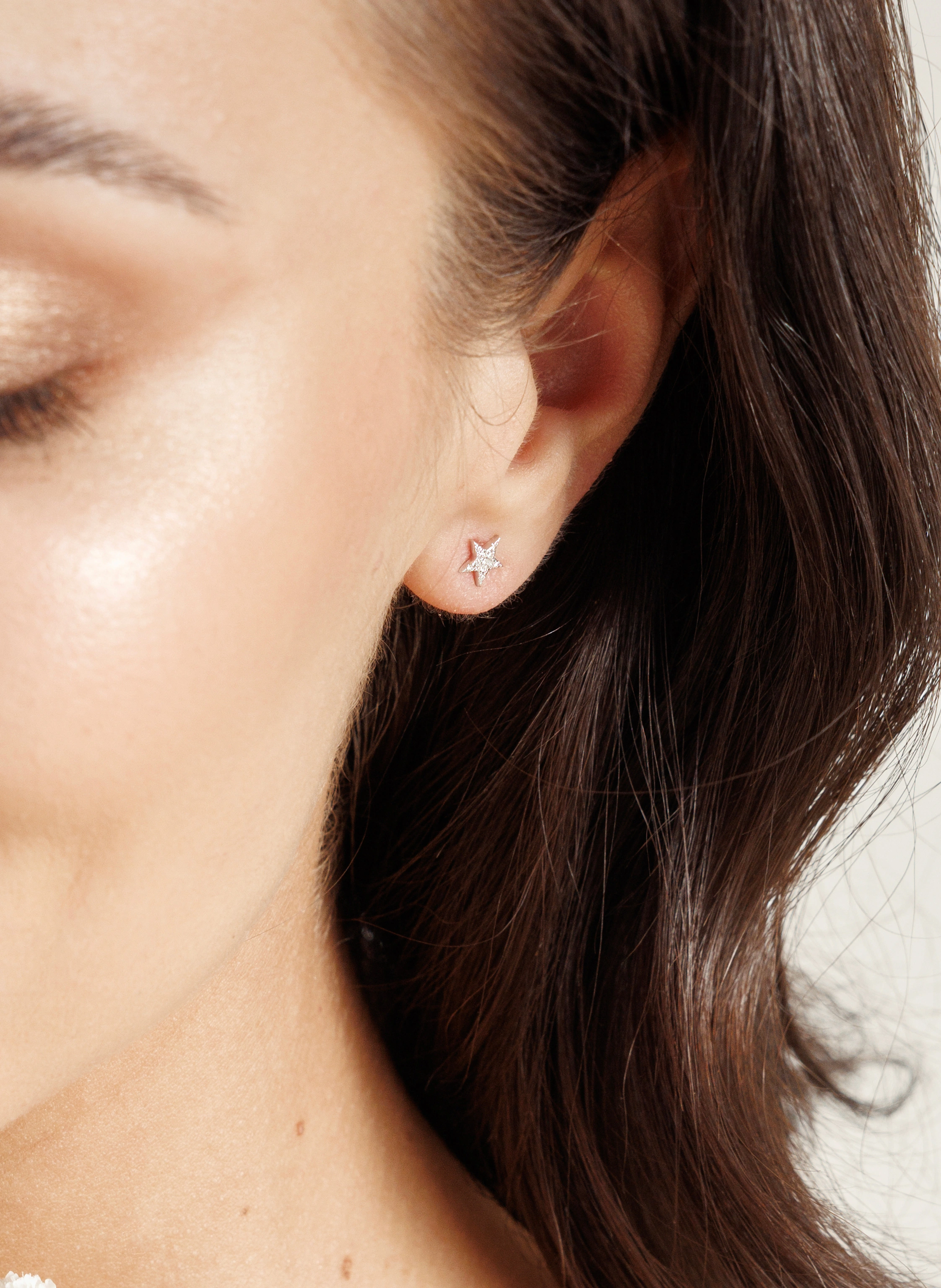 Leaf Ohrstecker STAR 18 Karat Gelbgold mit Diamanten