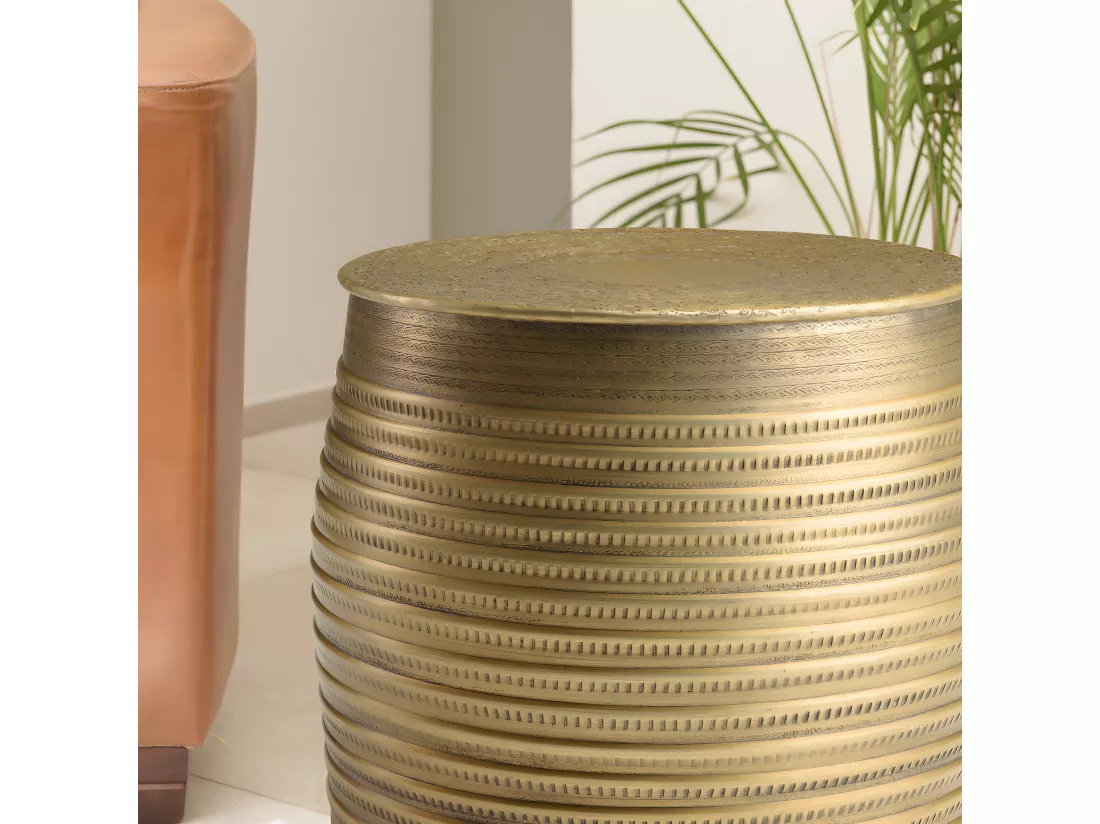 HONORE - Table d'appoint alu L33cm H45cm couleur laiton foncé à motifs