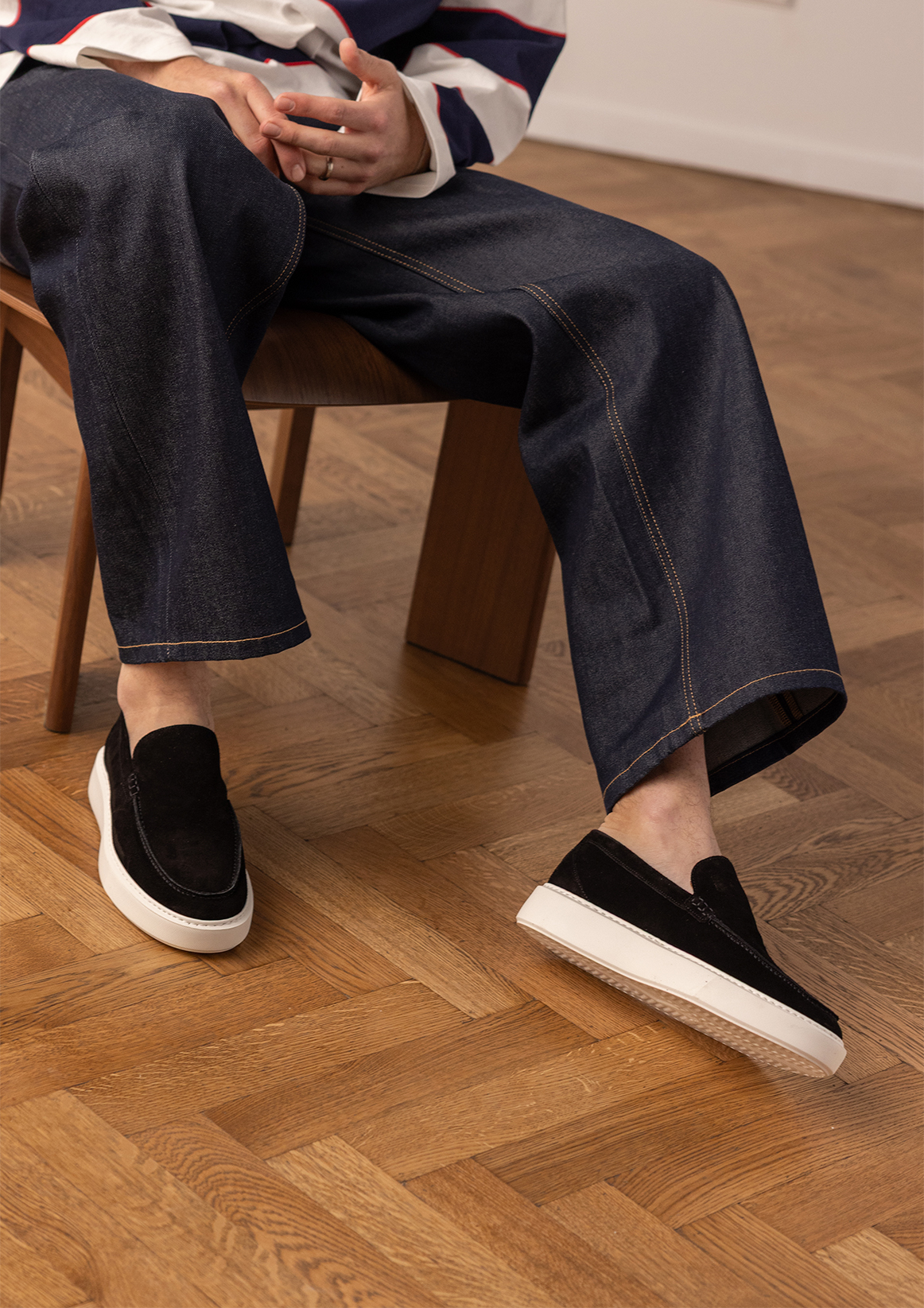Zwarte suède loafers