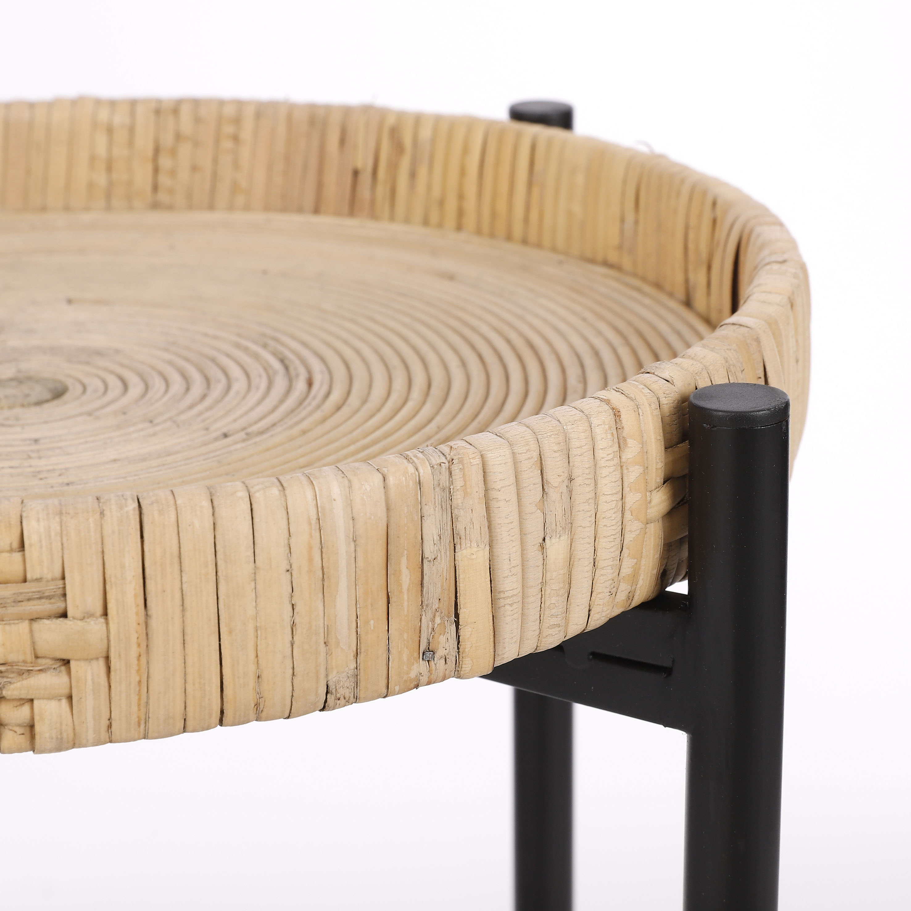 Mica decorations - table d'appoint en rotin marron