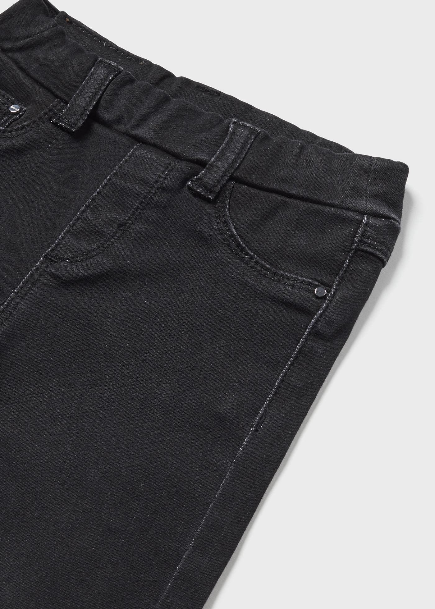 Calça jeans skinny para bebê