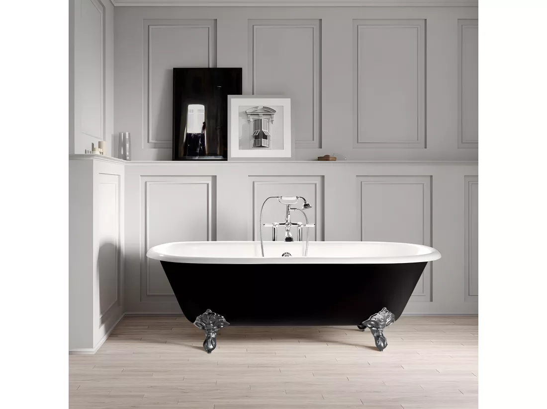 Baignoire sur pieds en fonte PLYMOUTH Noire 153 cm Pieds chromés