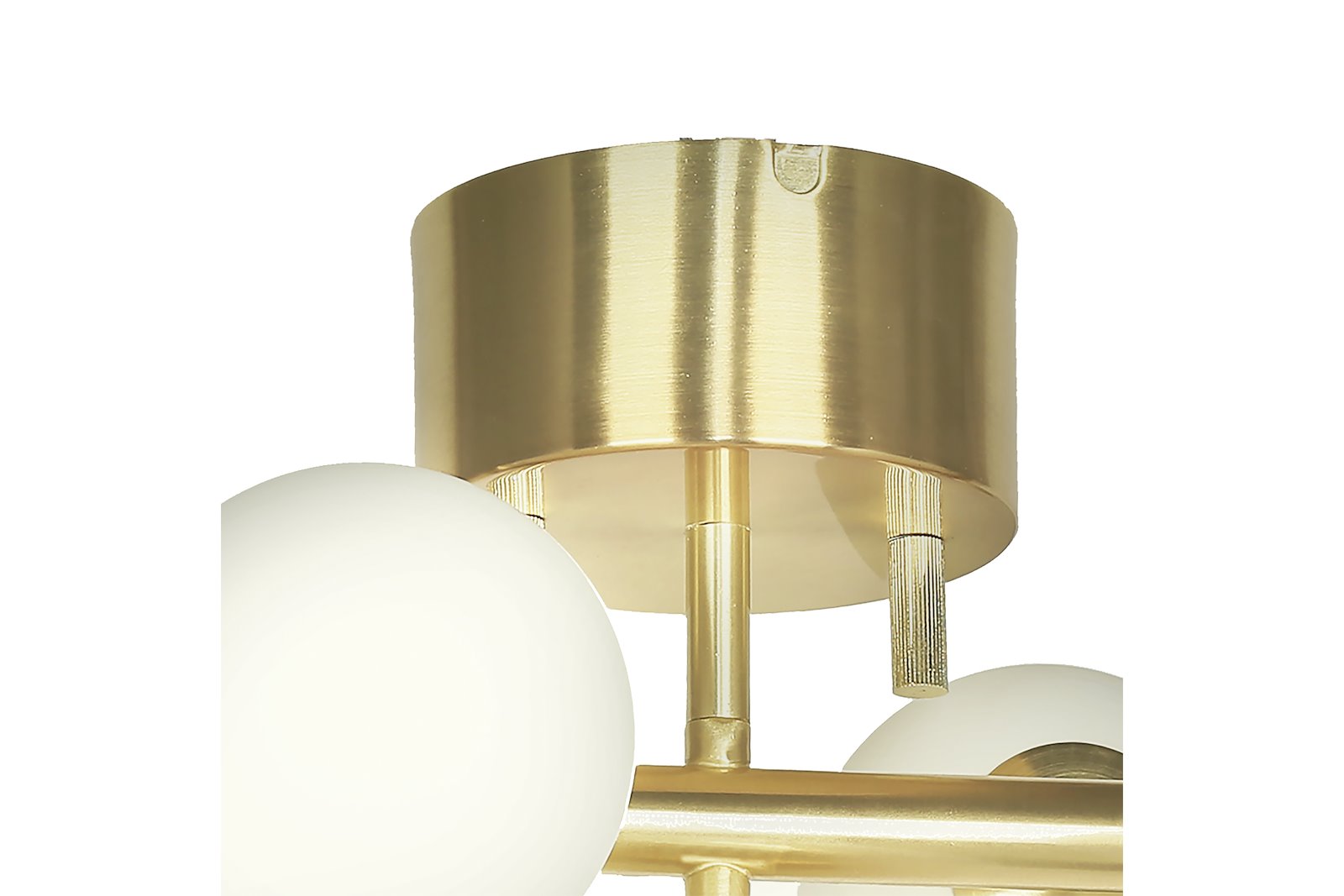 Molekyl taklampe Matt messing med opalhvite glass.