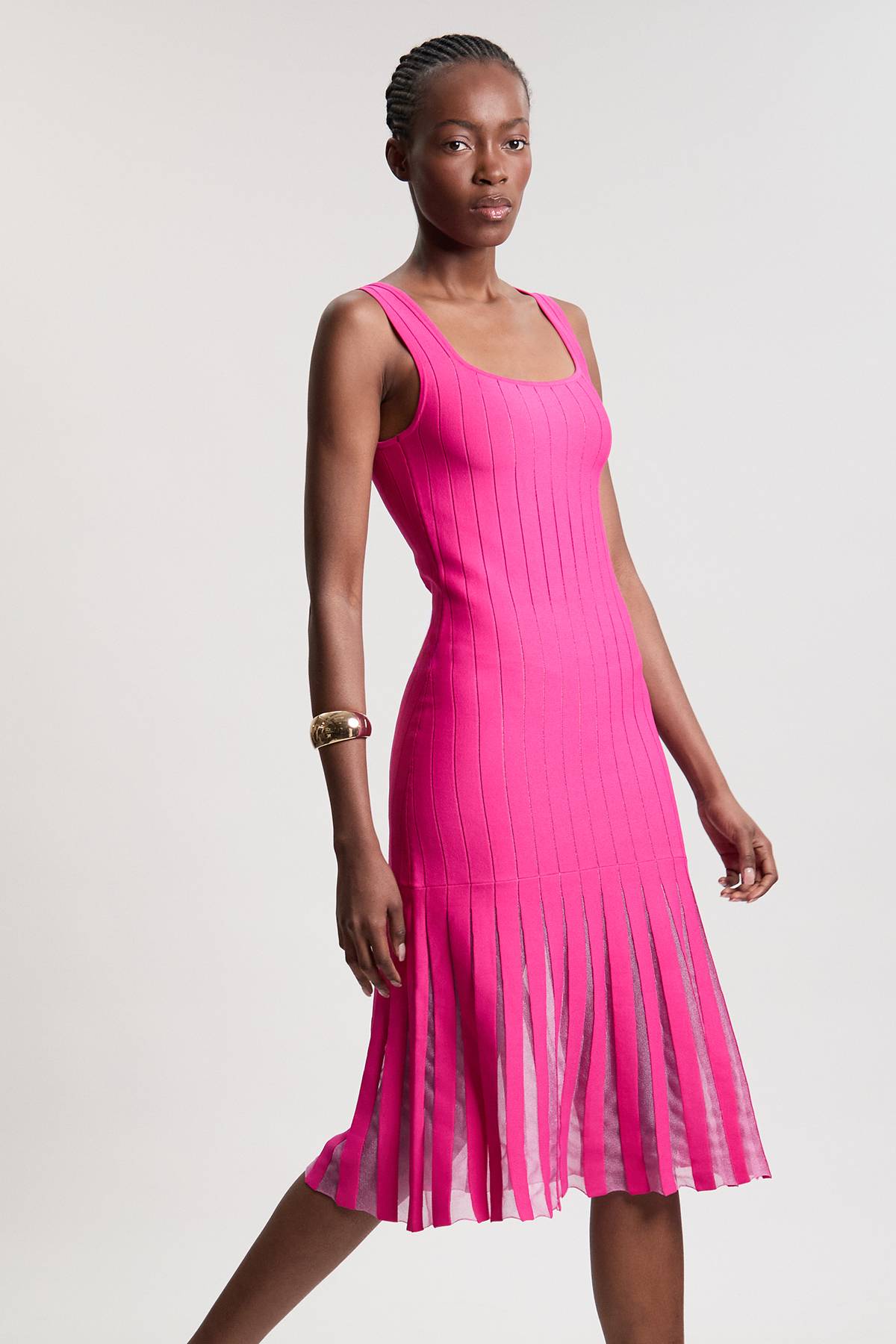 KarenMillen Robe courte en tricot stretch à col carré et ourlet retourné