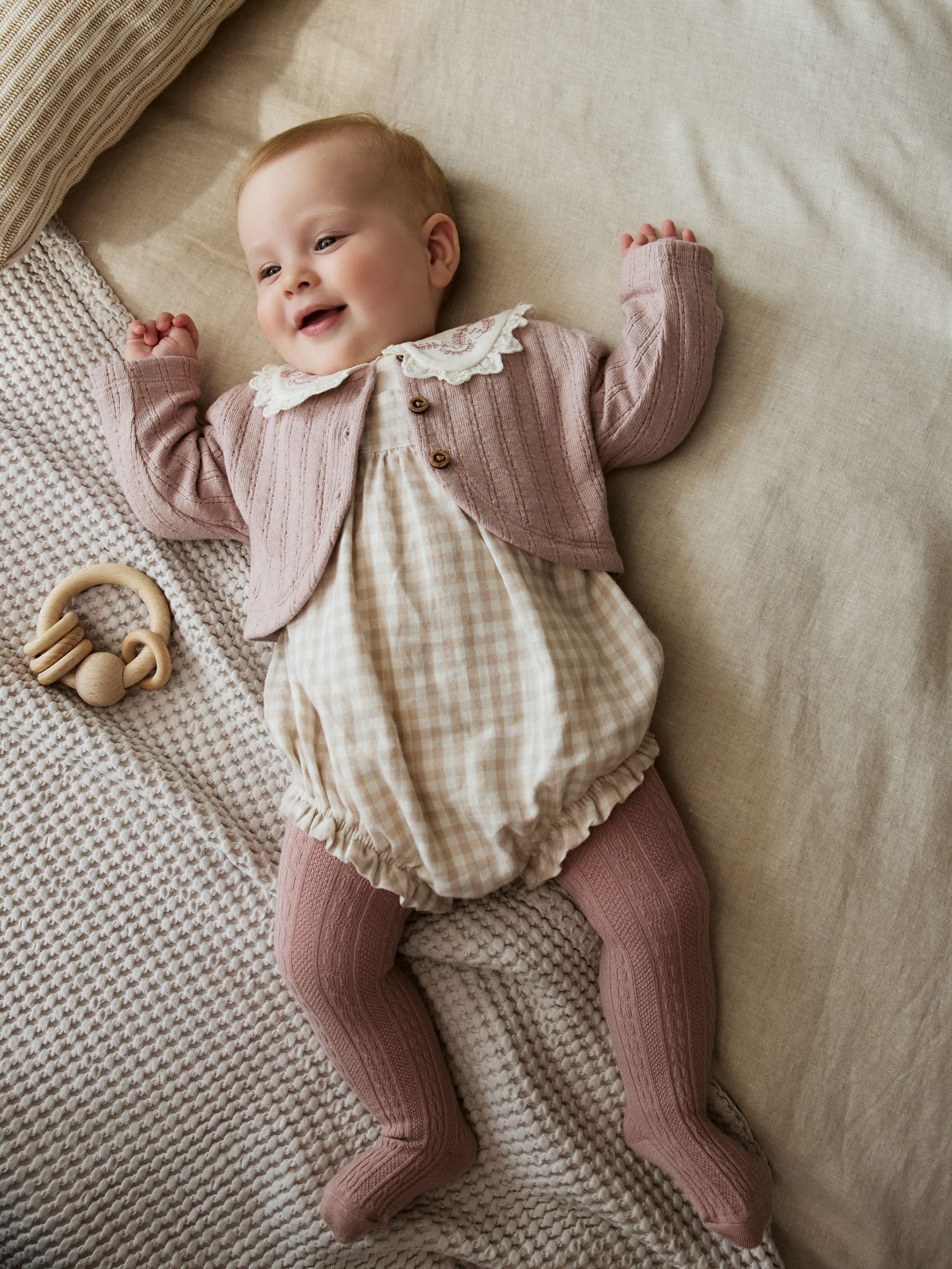 Roze - Rompertje met lange mouwen, bodysuit, vest en panty 4 -delige set (0maanden -2jaar)
