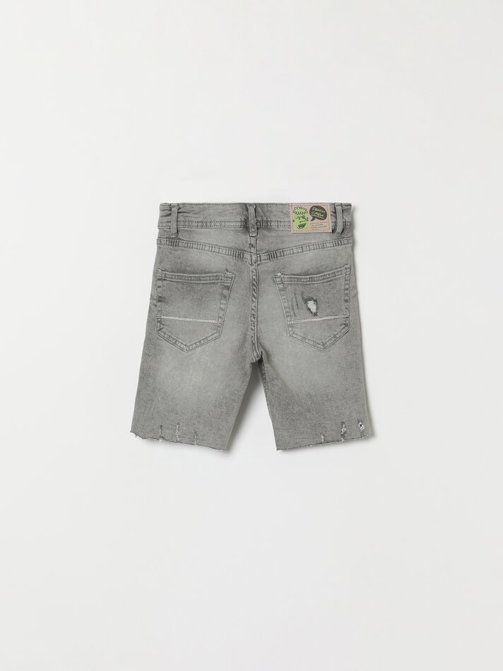 Bermuda jeans com rasgos - Cinza claro