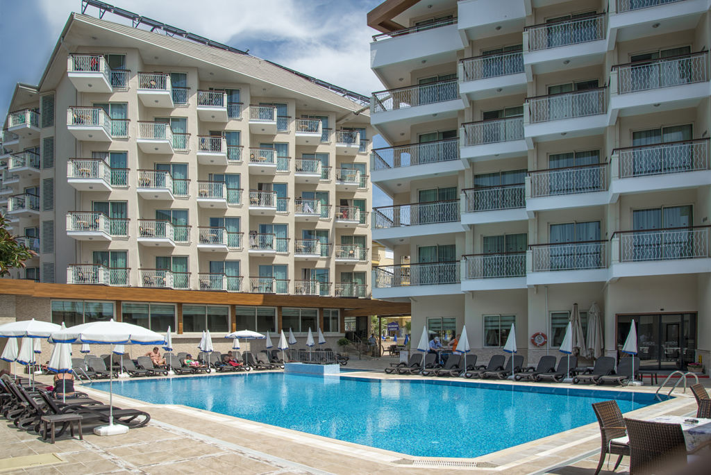 Riviera Hotel & Spa Halfpension - Hotel