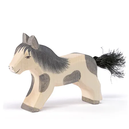 Ostheimer Shetland Pony laufend