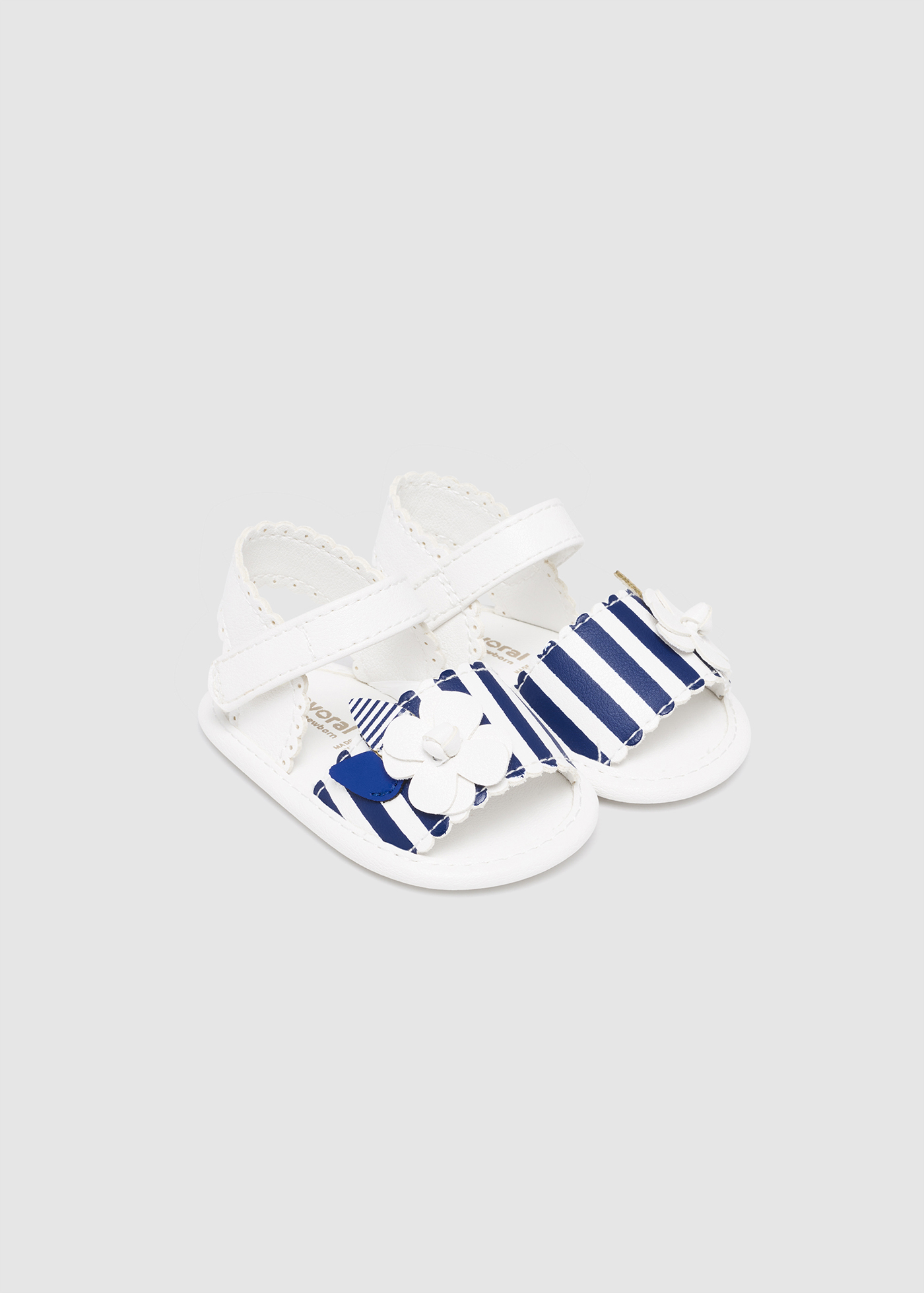 Sandália estampada com fecho de velcro para recém-nascido