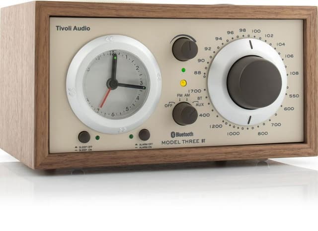 Tivoli Audio MODEL Three BT Valnød