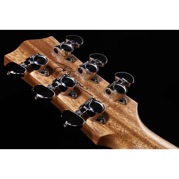 Maton J.R.Signature