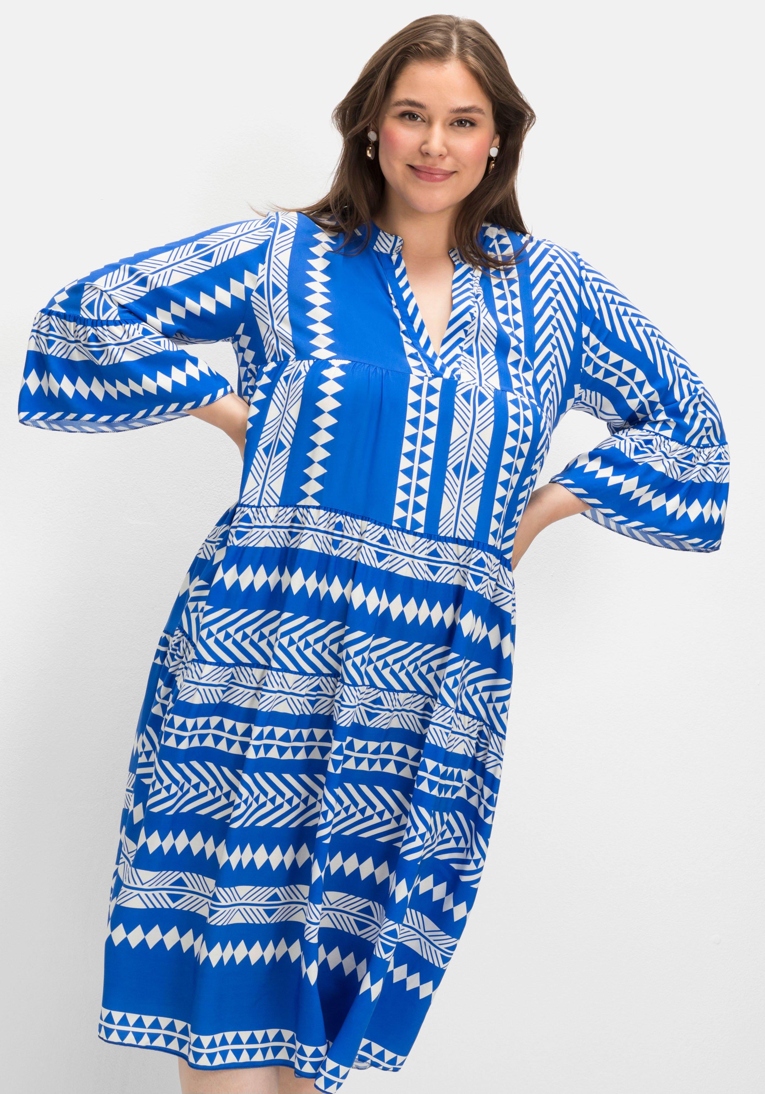 Maxikleid mit Ethnoprint und Volant