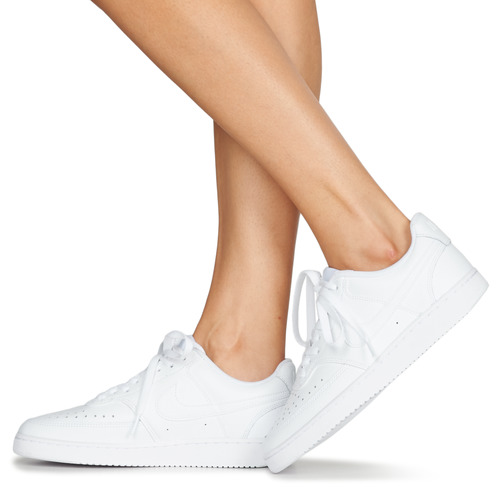 Nike - COURT VISION LOW - Blanc