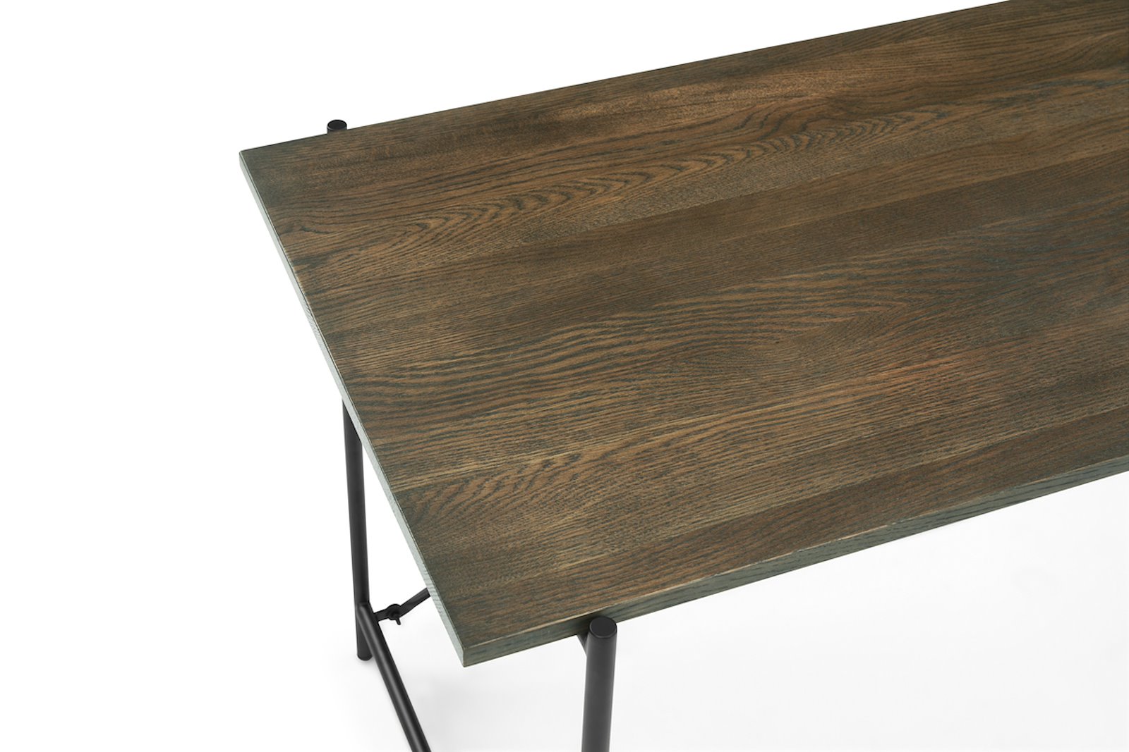 Coast skrivebord 130x64 cm. I røykoljet heltre eik