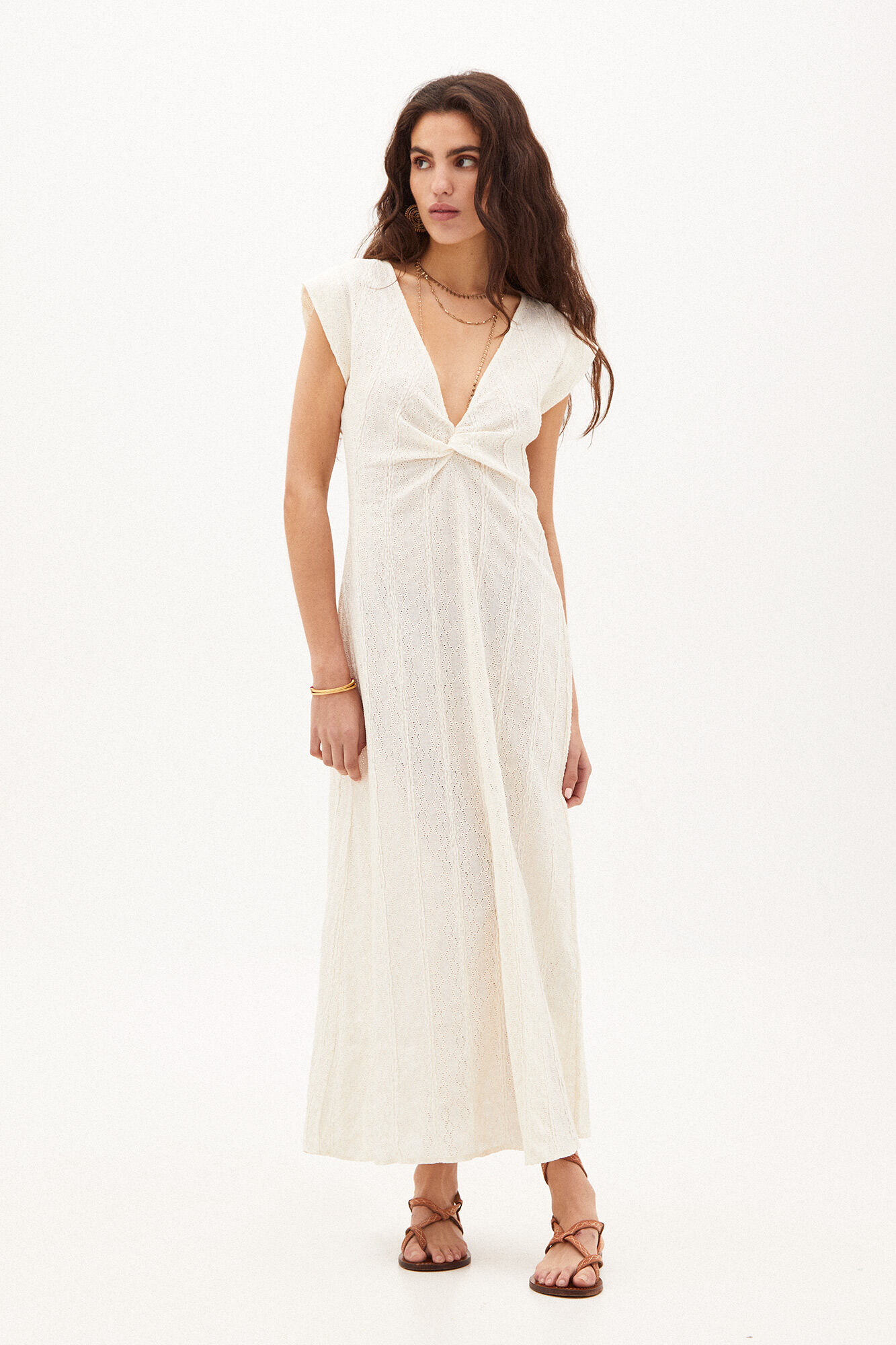 Canela. Vestido midi de malha - Bege