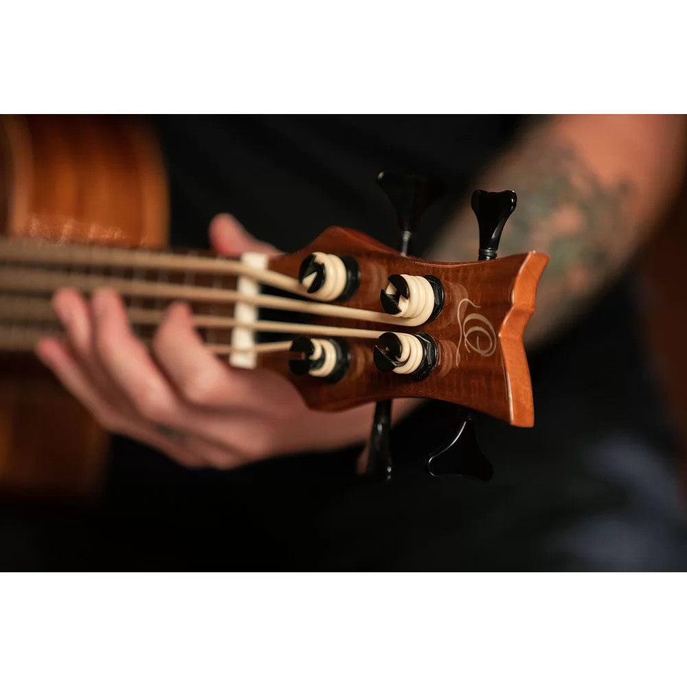 Ortega CAIMAN-BS-GB Lizard Series Short Scale Uke Bass Natural elektrisch-akoestische bas ukelele met gigbag