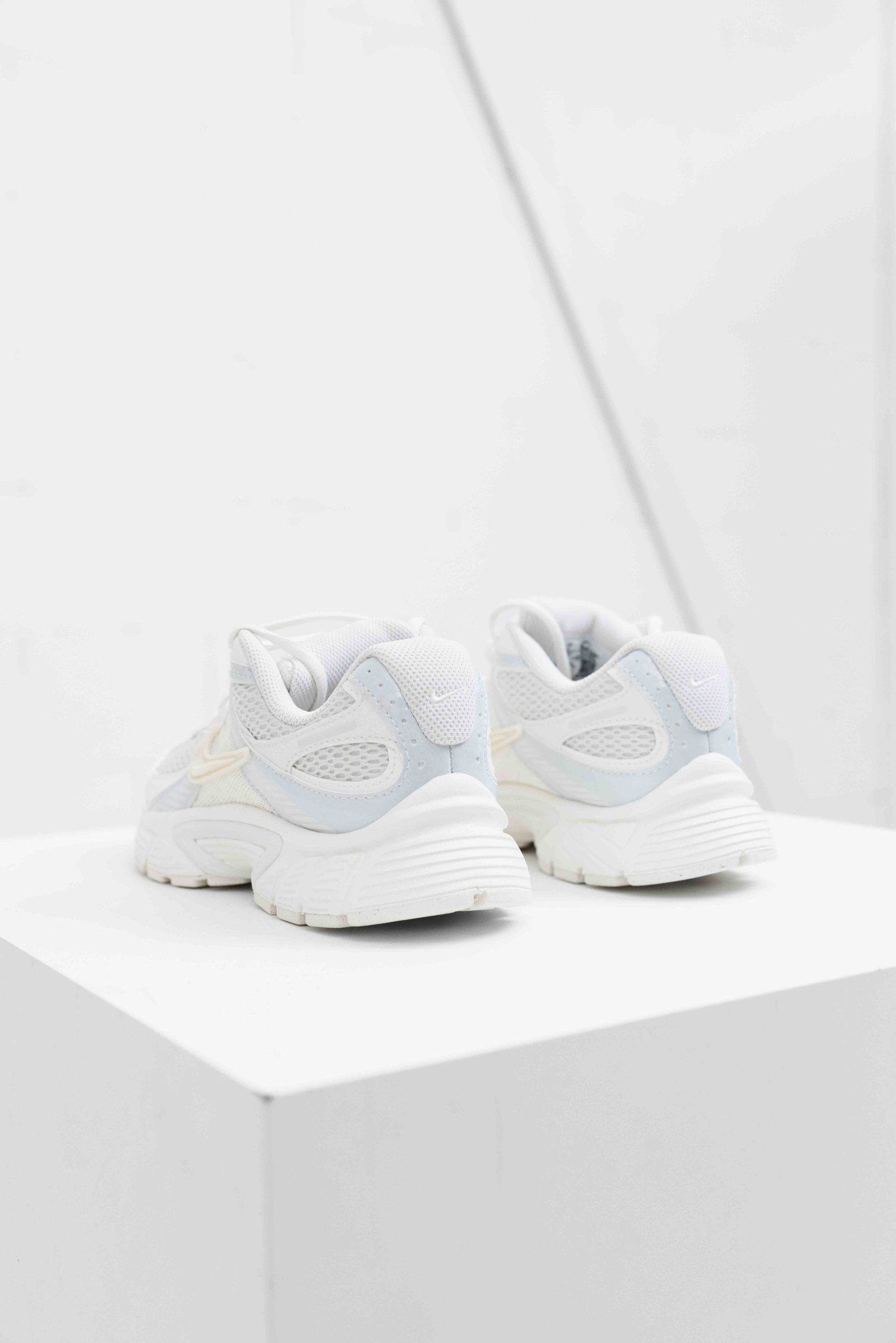 Nike V5 RNR Sneakers Dames Gebroken Wit/Grijs