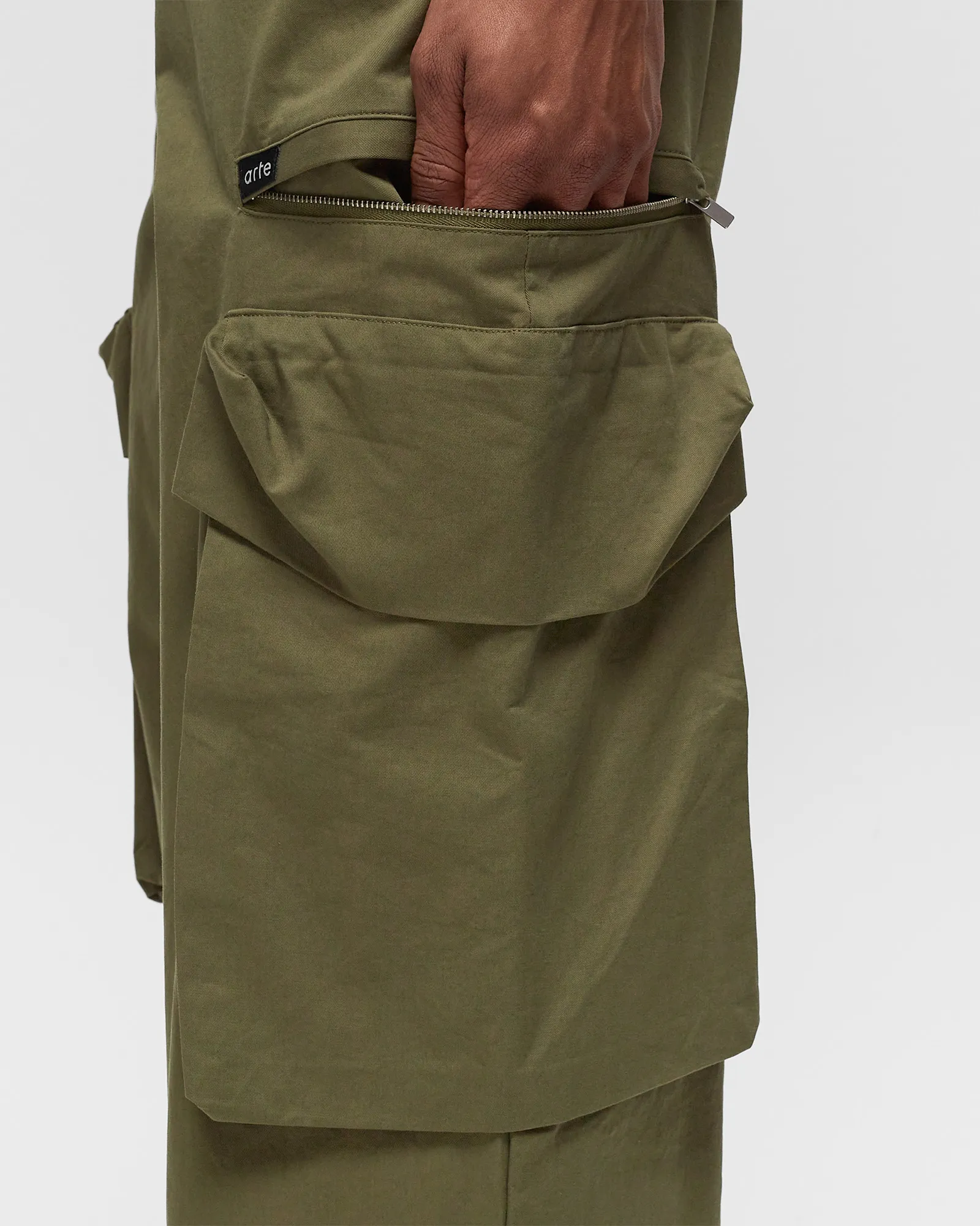 Arte Antwerp Oversize 3D Pockets Pants