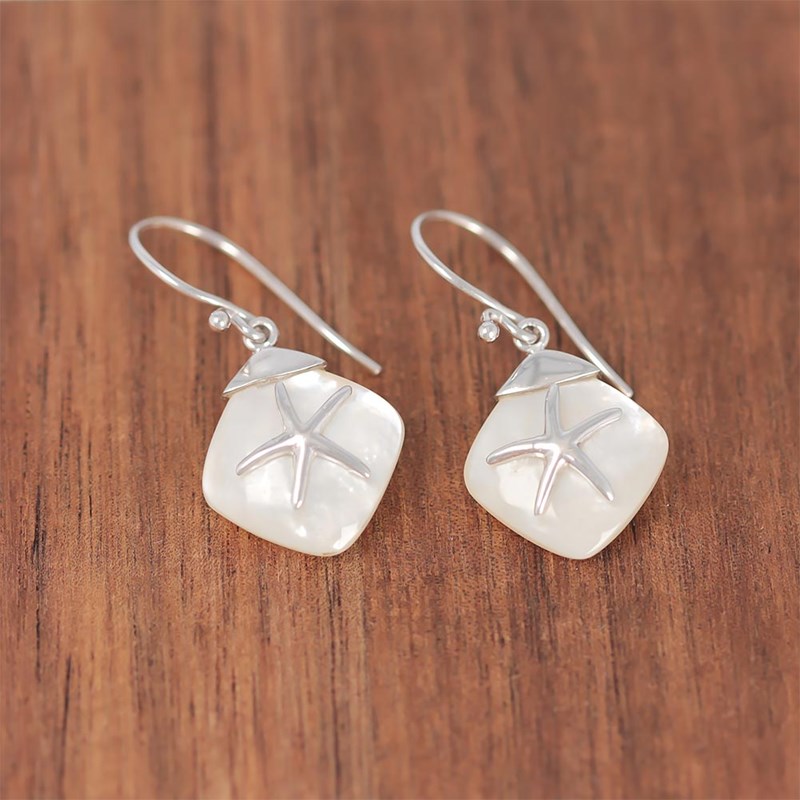 Boucles d'oreille étoile de mer en nacre blanche - Sertissage en argent 925 | Aden
