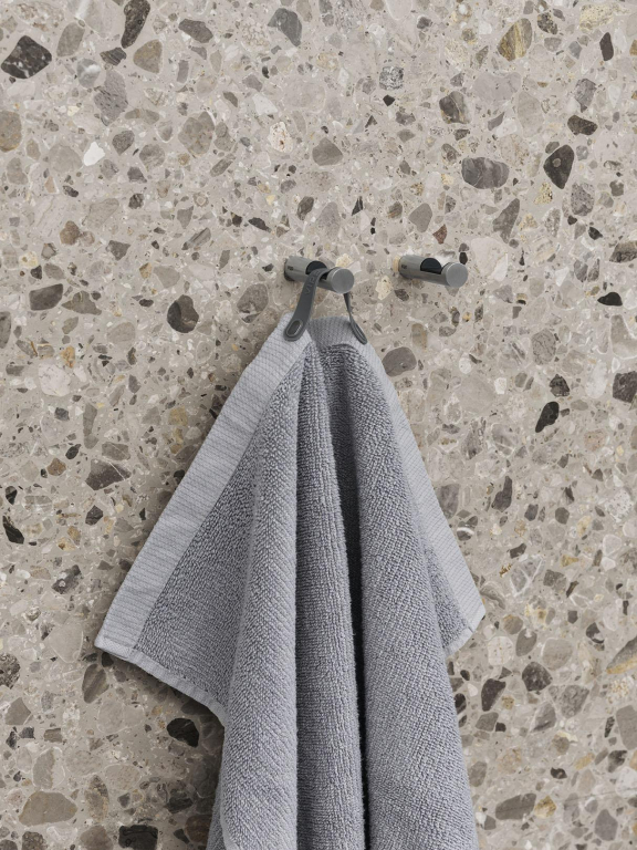 VIPP Vipp104 handdoek 75x135 grijs